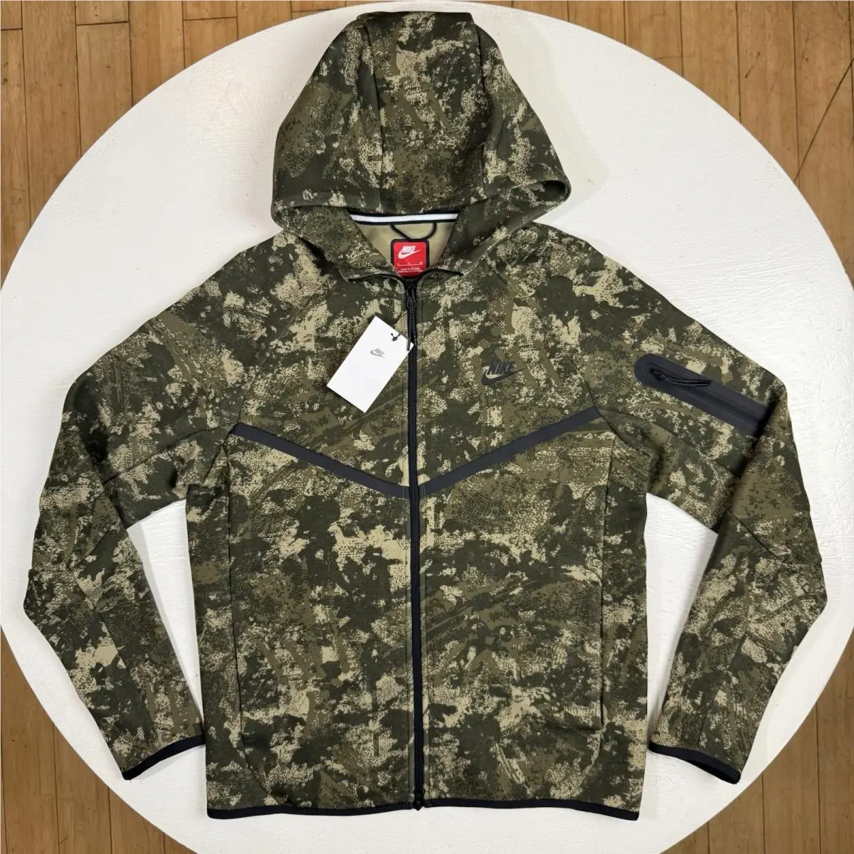 Nike clothing - HV5055 - HV5055 - Green 1
