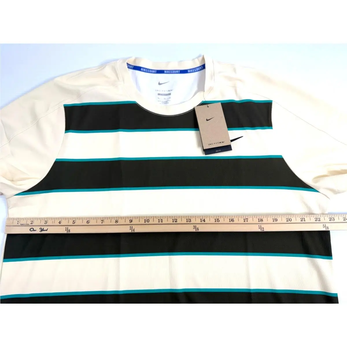 Nike clothing - Nike Dri-Fit - FZ6934-110 - Ivory 1