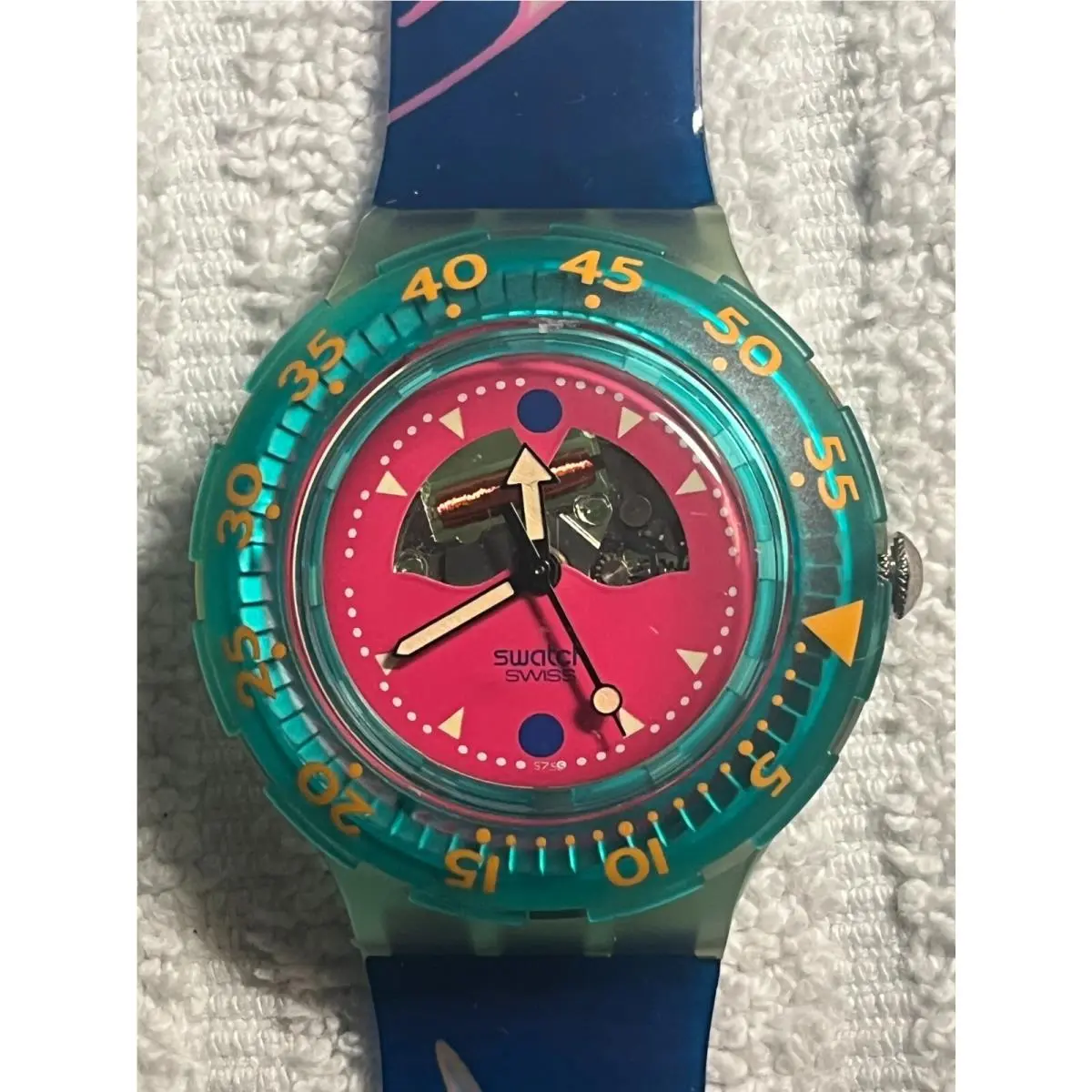 Vintage  Watch Happy Fish SDN101 1991 Scuba and Papers by Swatch