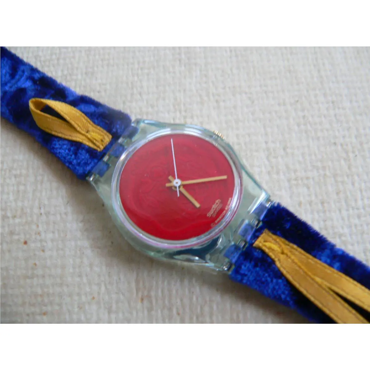 1995 Ladies Swatch Watch Cord On Bleu LG114