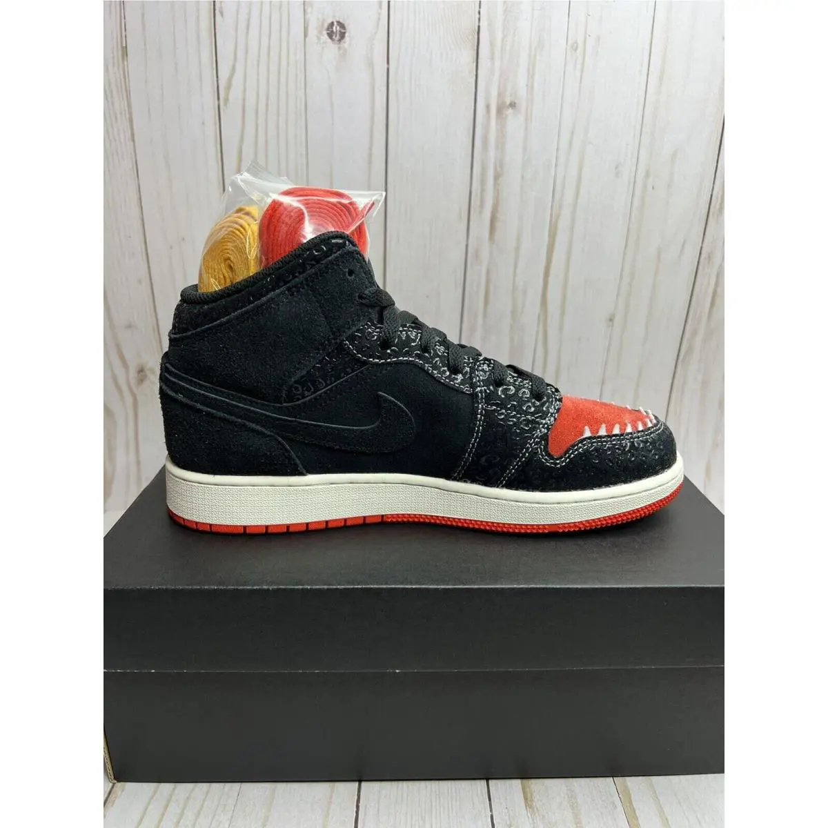 Nike shoes - Nike Air Jordan 1 - Air - DN5121 001 - Multicolor (UPC: 195245059033) 4
