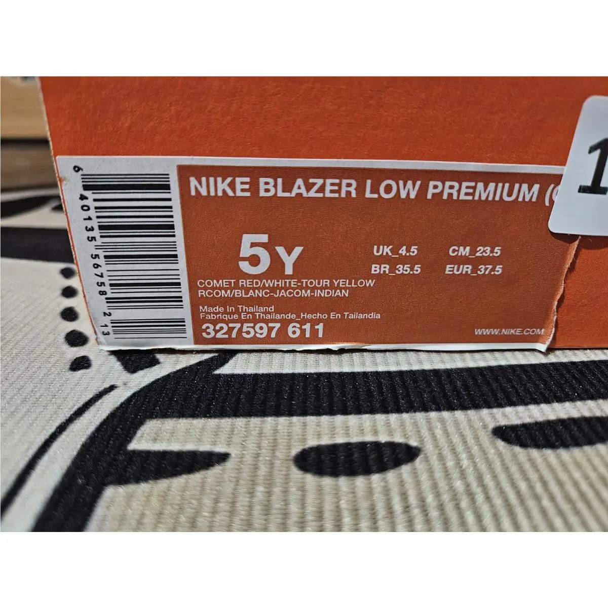 Nike shoes - Nike Blazer Low Premium - Blazer Low Premium - 327597 611 - Red, Manufacturer: Comet Red / White - Yellow (UPC: 640135567599) 1