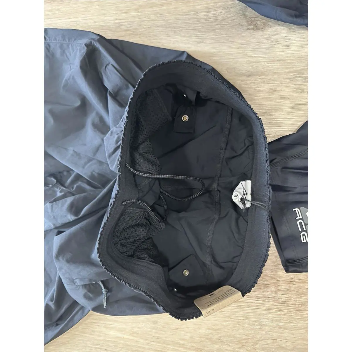 Nike clothing - Black (UPC: 197863318653) 4