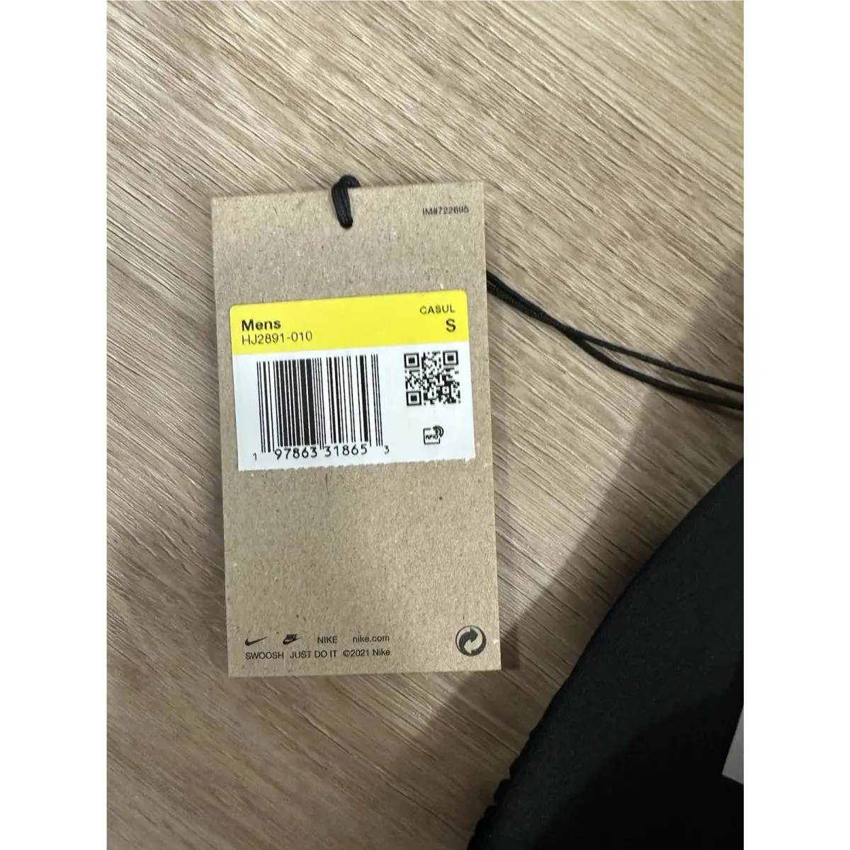 Nike clothing - Black (UPC: 197863318653) 6