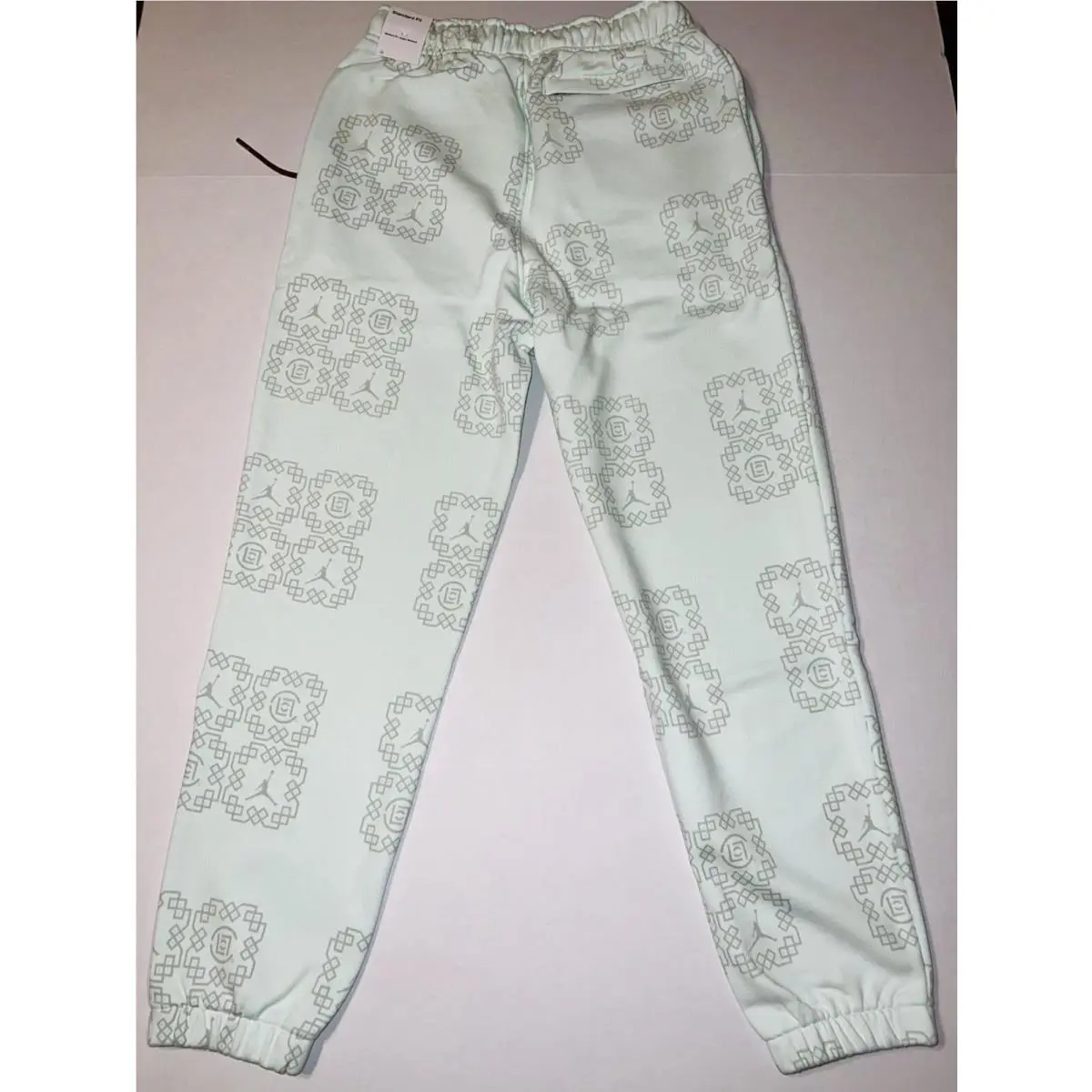 Nike clothing - Barely Green/Light Silver/Storm Red (UPC: 0195866340169) 0