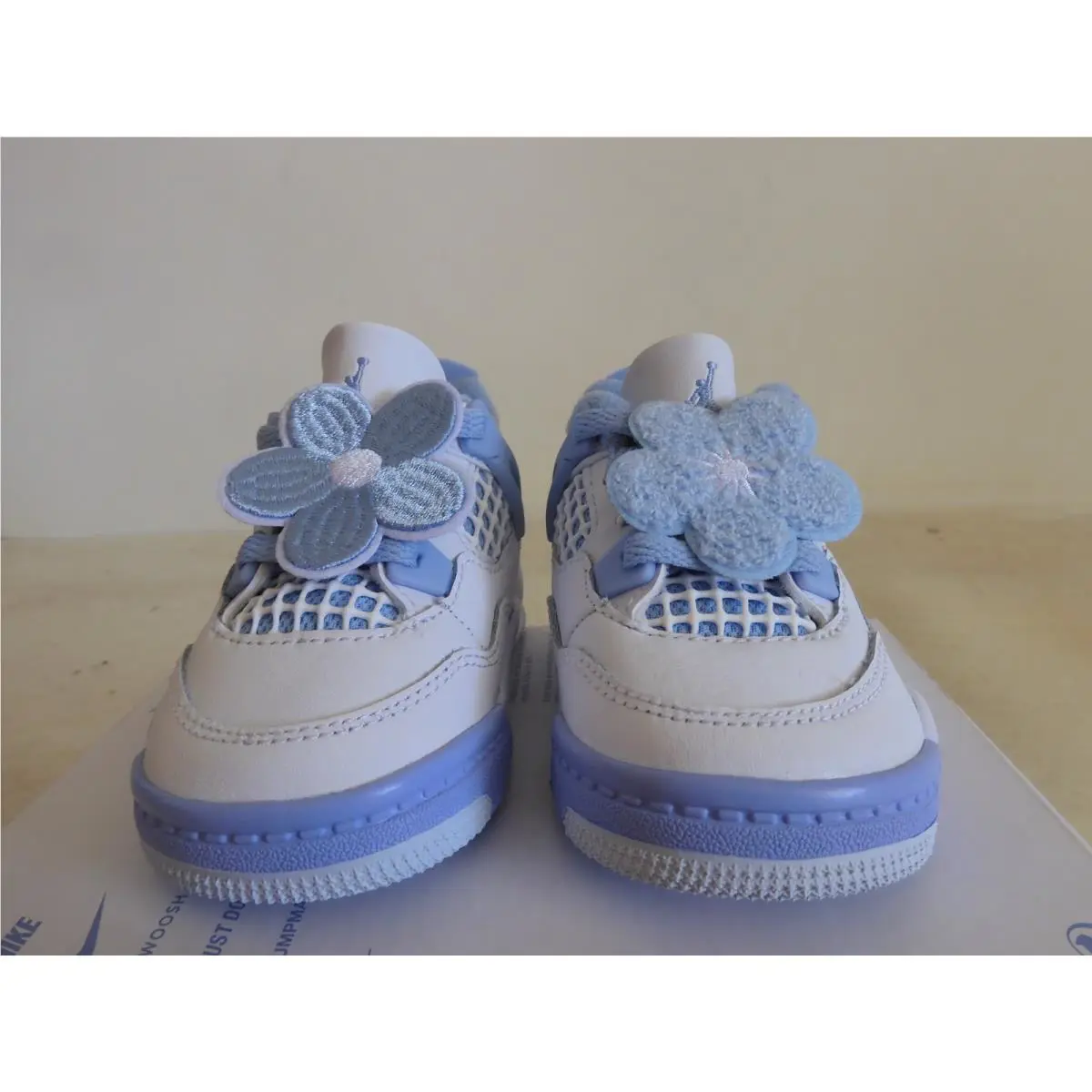 Nike shoes - Air Jordan 4 - Air - White (UPC: 197863026190) 2