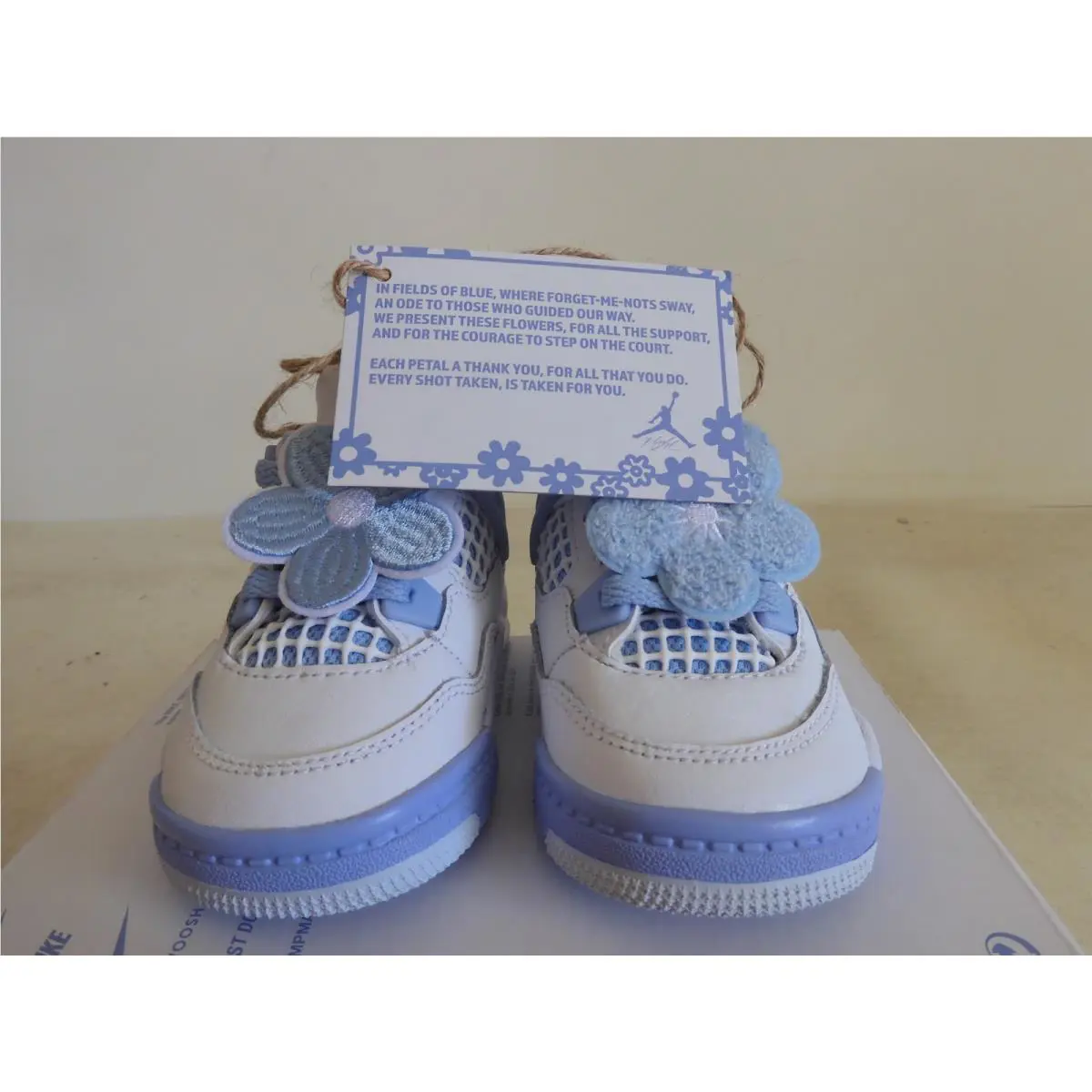 Nike shoes - Air Jordan 4 - Air - White (UPC: 197863026190) 3