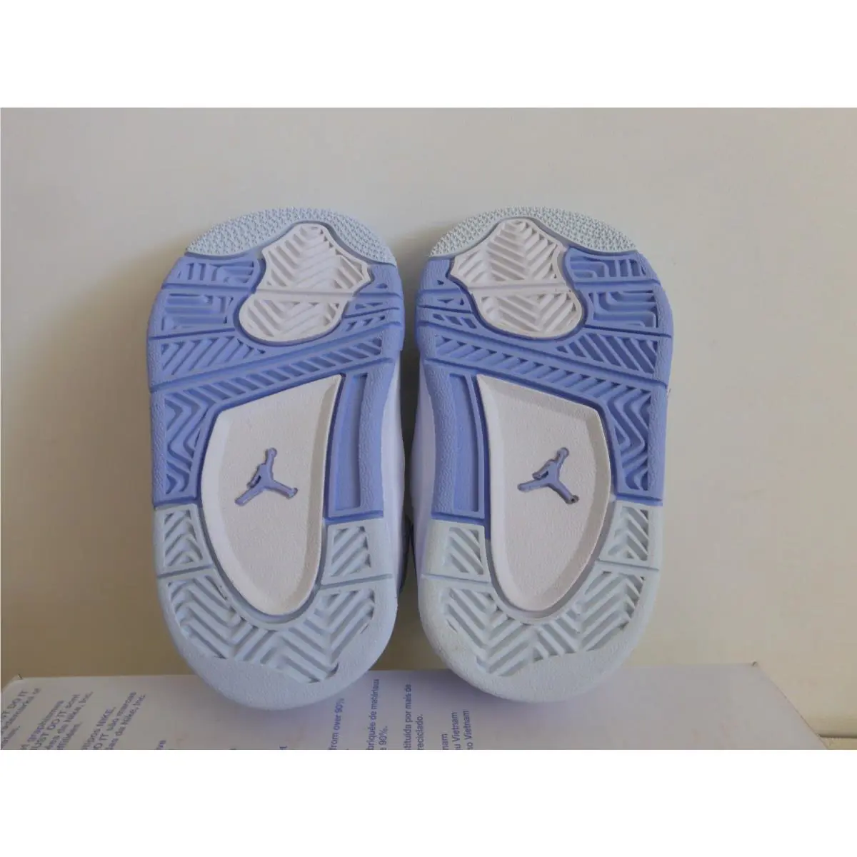 Nike shoes - Air Jordan 4 - Air - White (UPC: 197863026190) 6