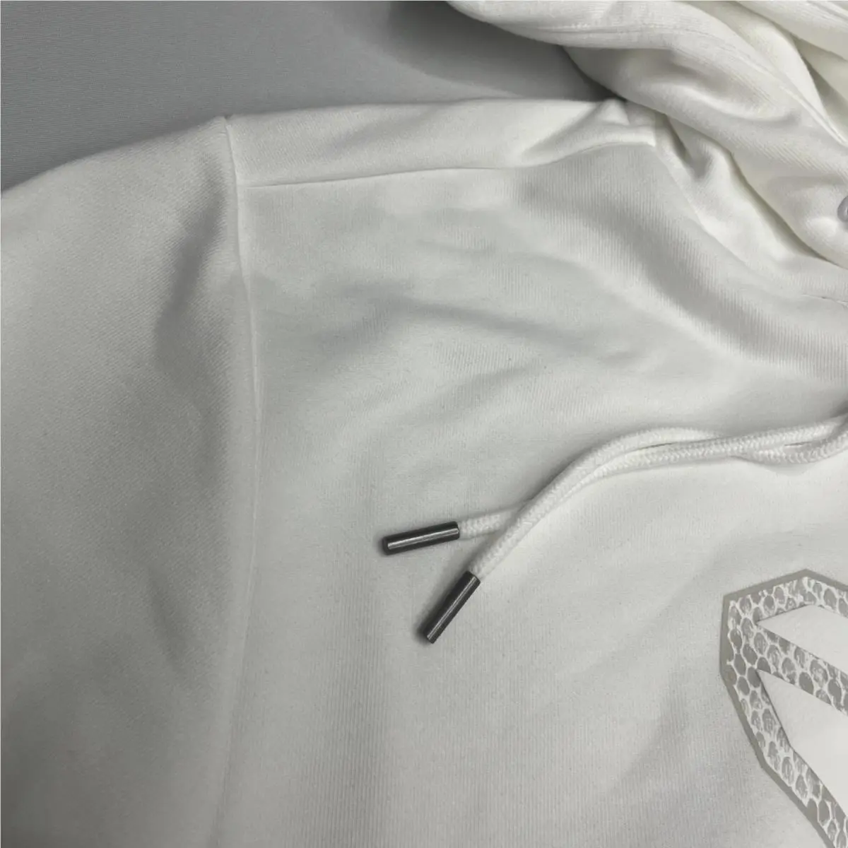 Nike clothing - White (UPC: 0197596384932) 4