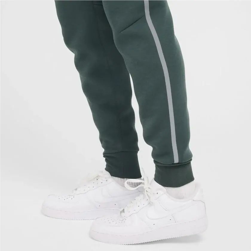 Nike clothing - Nike Tech - Tech - Green 3