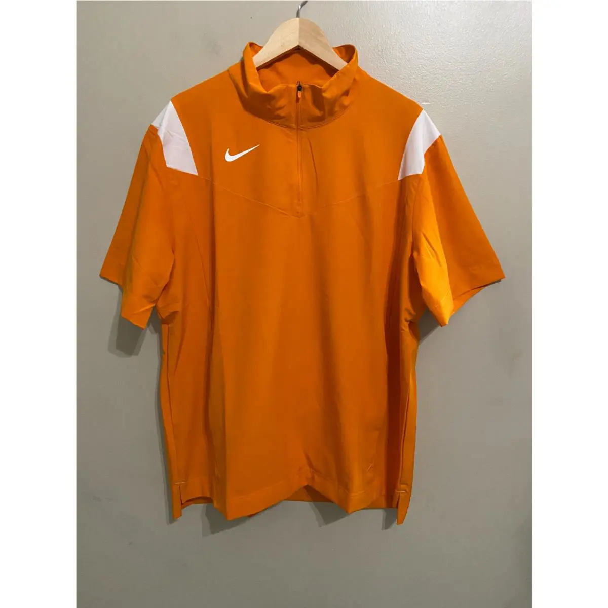 Nike clothing - DJ5113-873 - DJ5113-873 - Orange (UPC: 0195868420012) 0