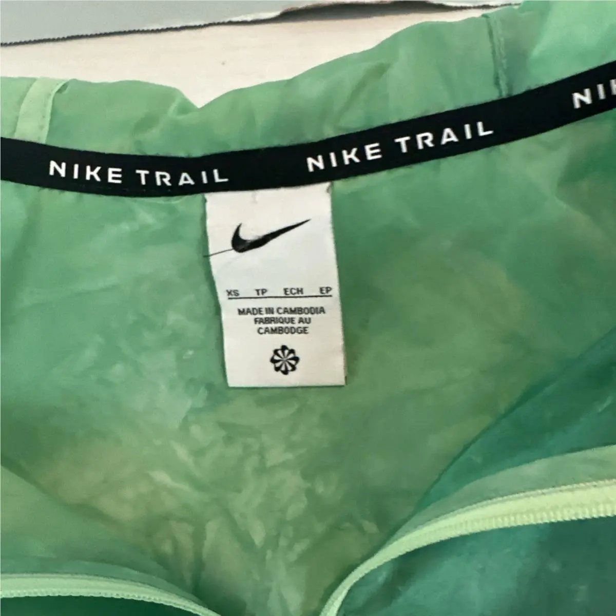 Nike clothing - Nike Trail Repel - Trail Repel - FN6853376 - Green (UPC: 197594993792) 9