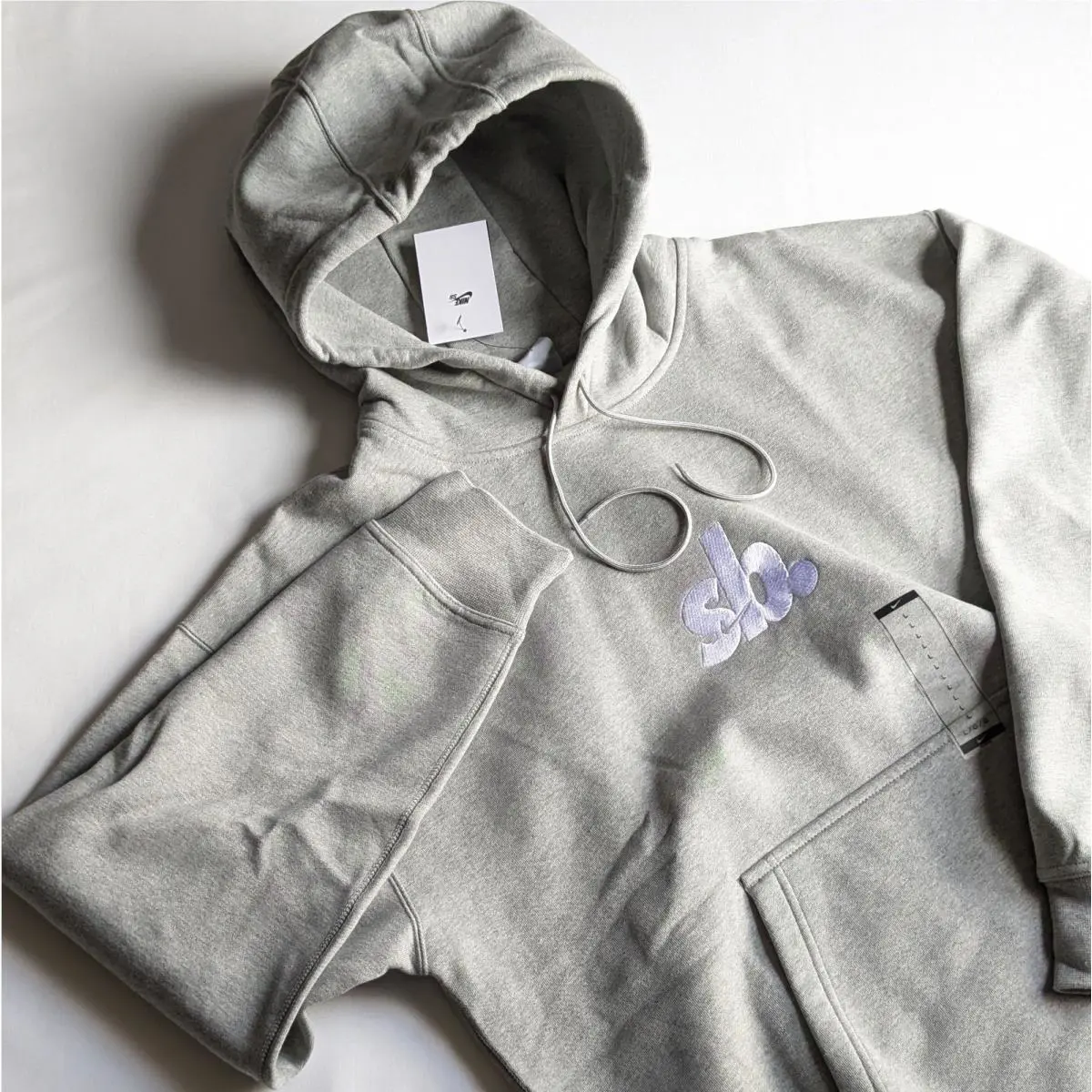 Nike clothing - FN2498-063 - FN2498-063 - Gray, Manufacturer: Dark Grey Heather/White (UPC: 196975131006) 0