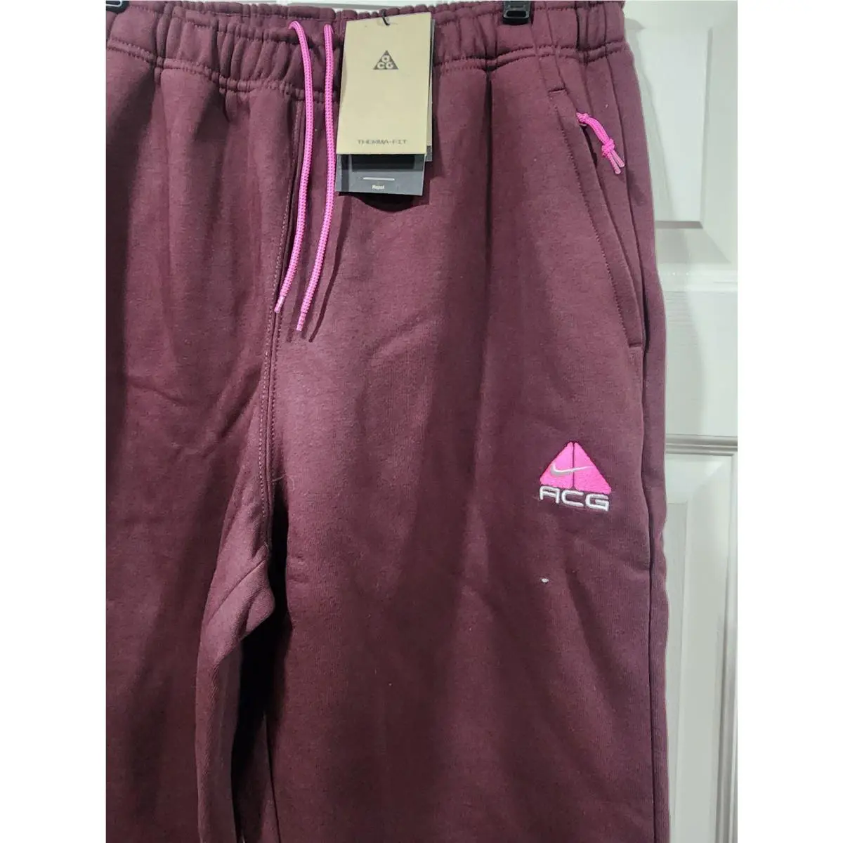 Nike clothing - Burgundy (UPC: 197600941311) 2
