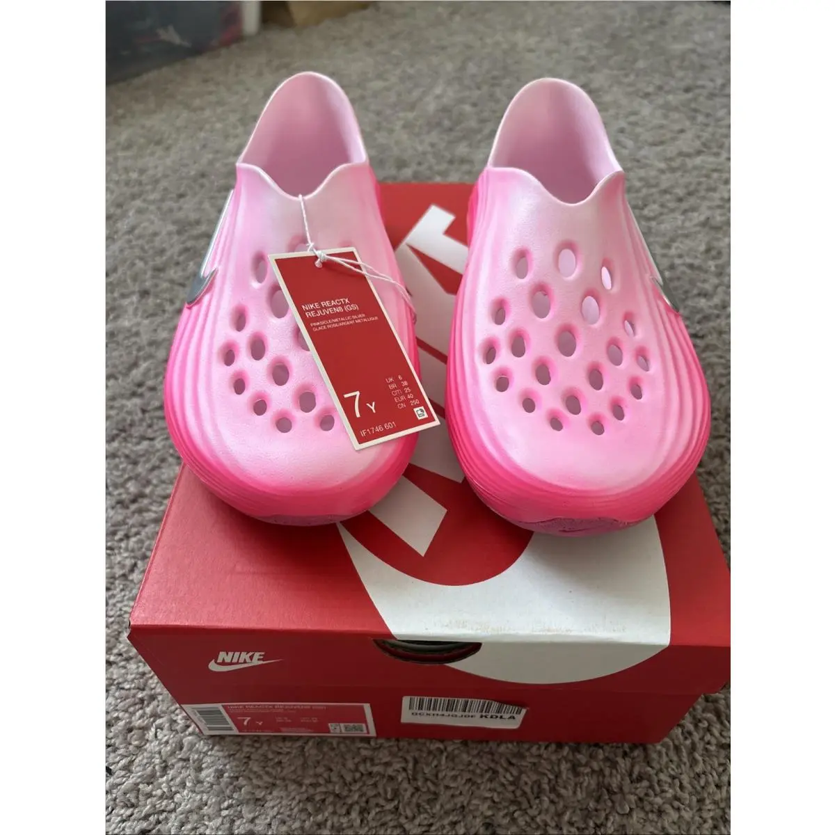 Nike Reactx Rejuven8 Pinksicle Pink IF1746-601 Big Kids 7Y Women 8.5 IN Hand