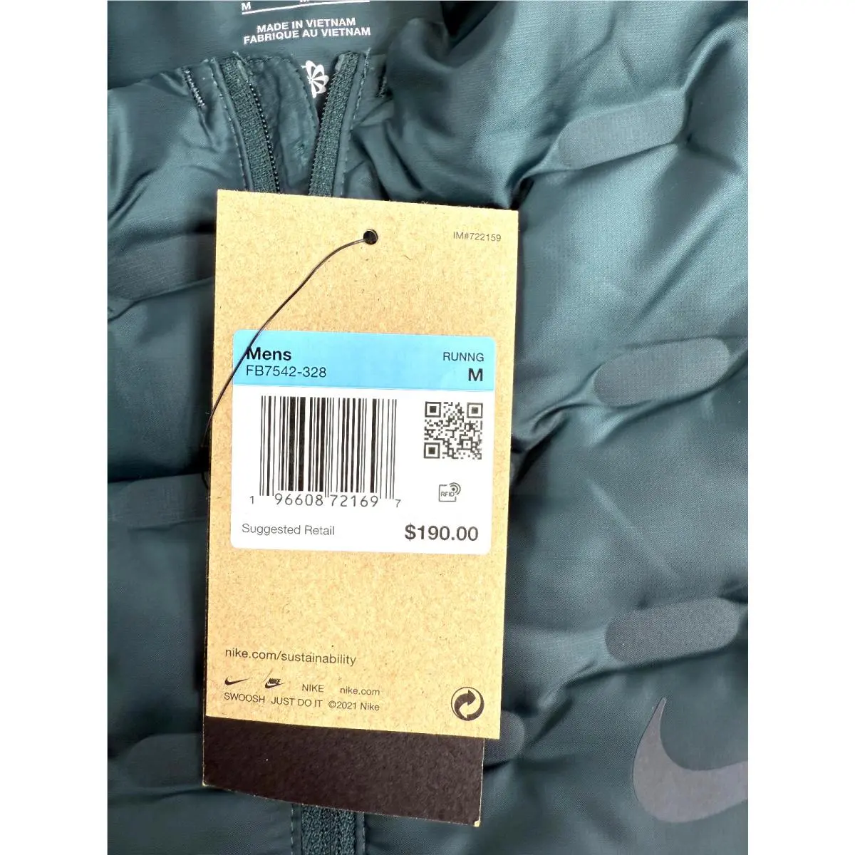 Nike clothing - Nike AeroLoft - AeroLoft - FB7542-328 FB7542328 - Green (UPC: 196608721697) 13