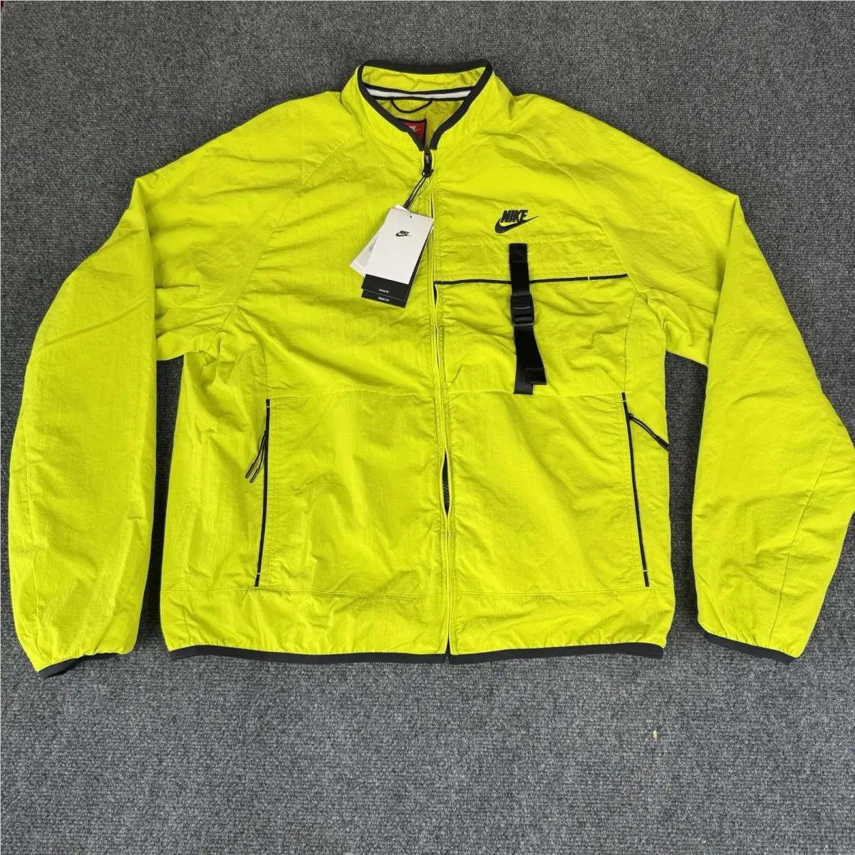 Nike clothing - FZ0750357 - FZ0750357 - Yellow (UPC: 197597265674) 0