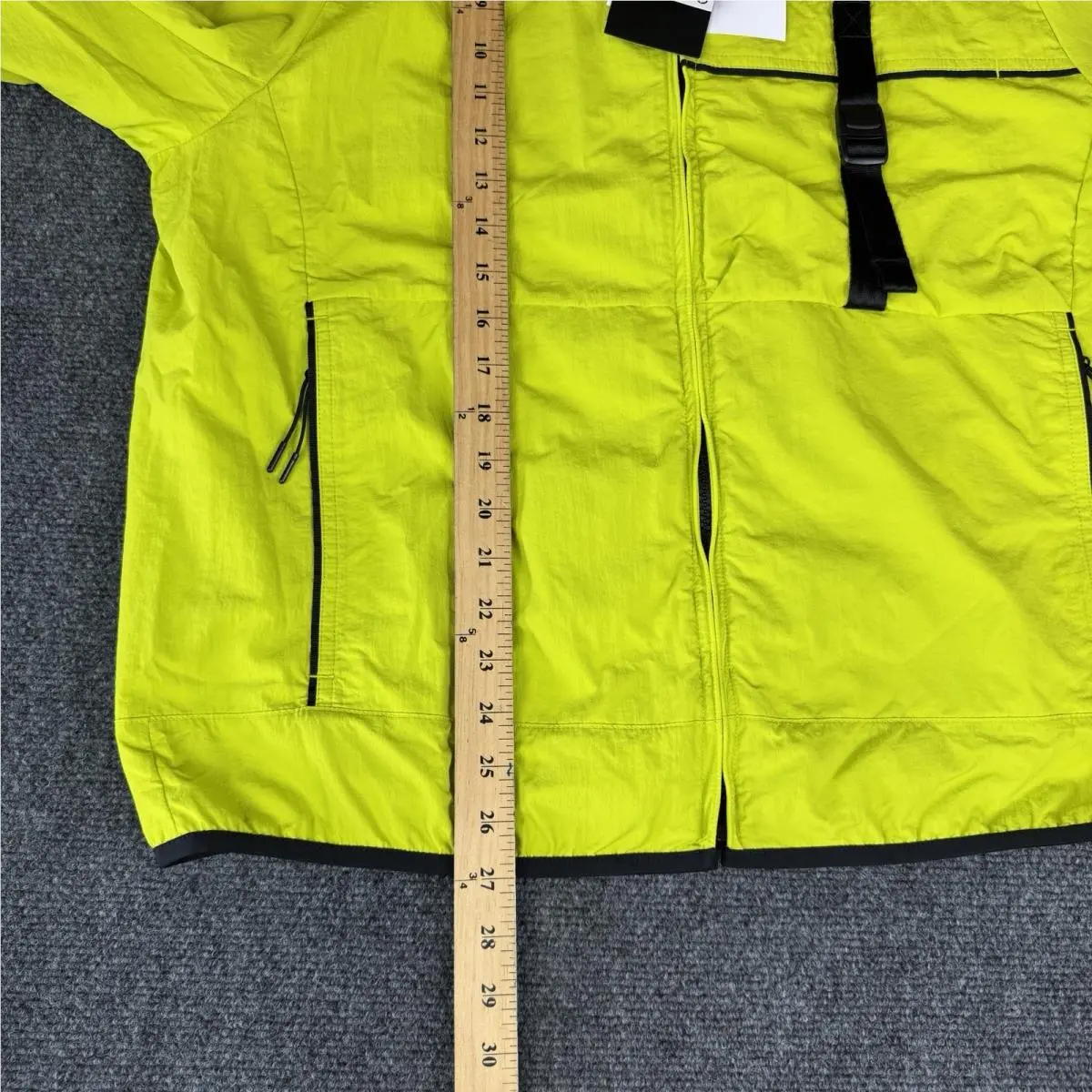 Nike clothing - FZ0750357 - FZ0750357 - Yellow (UPC: 197597265674) 5
