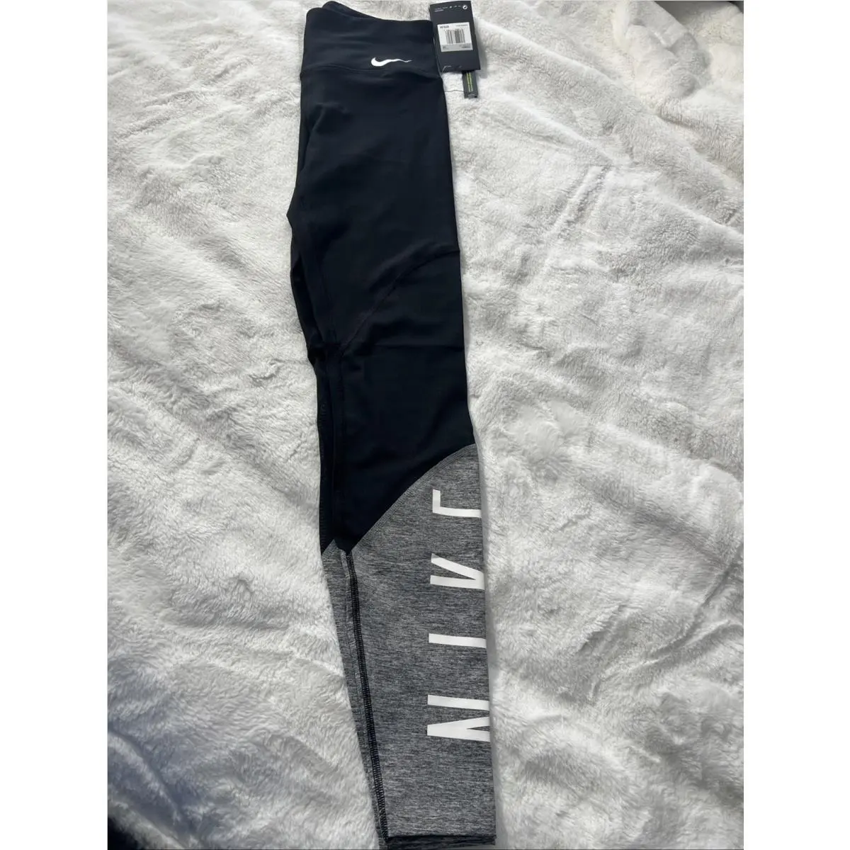 Nike clothing - Black, Manufacturer: Black (UPC: 191886775806) 2