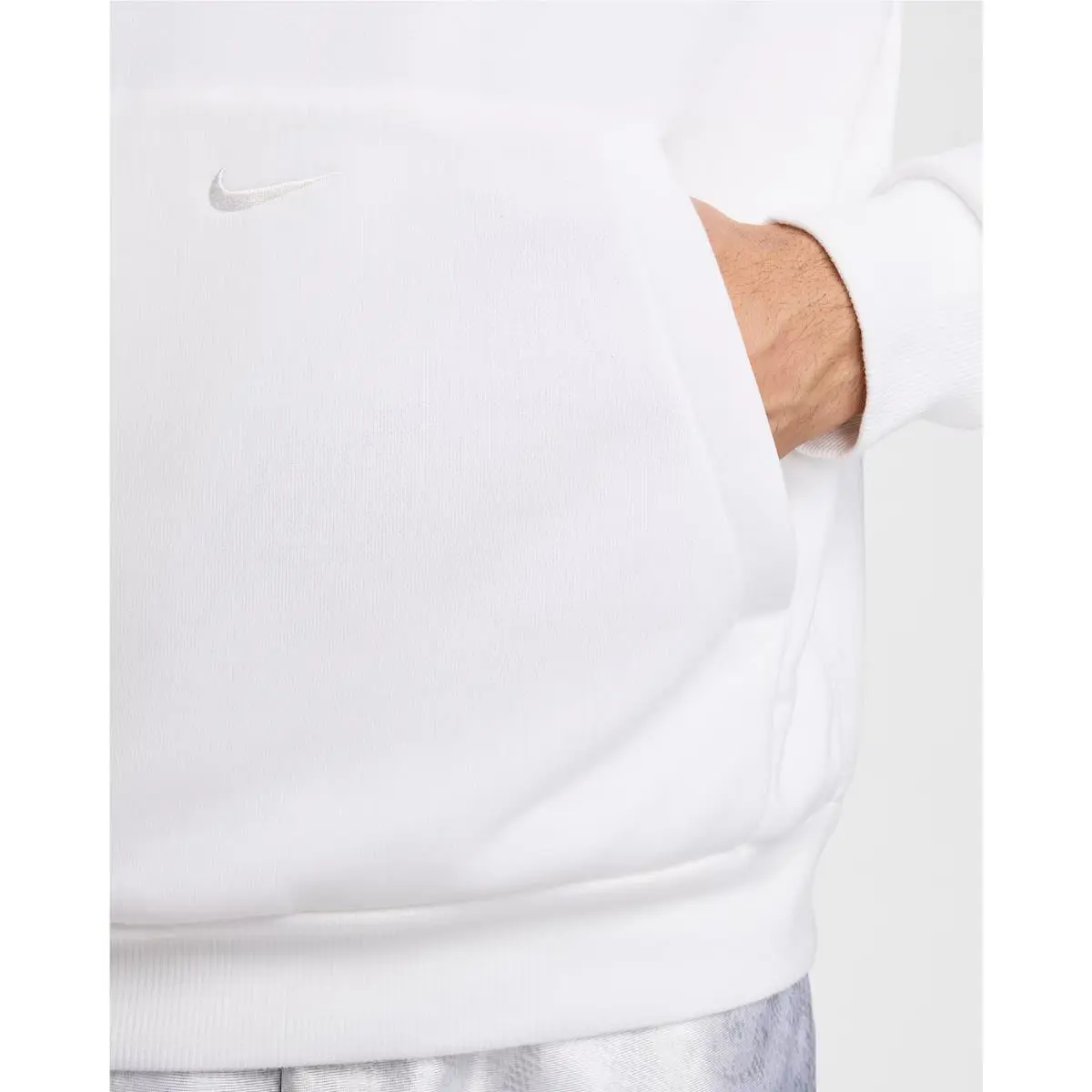 Nike clothing - White (UPC: 197596941739) 5