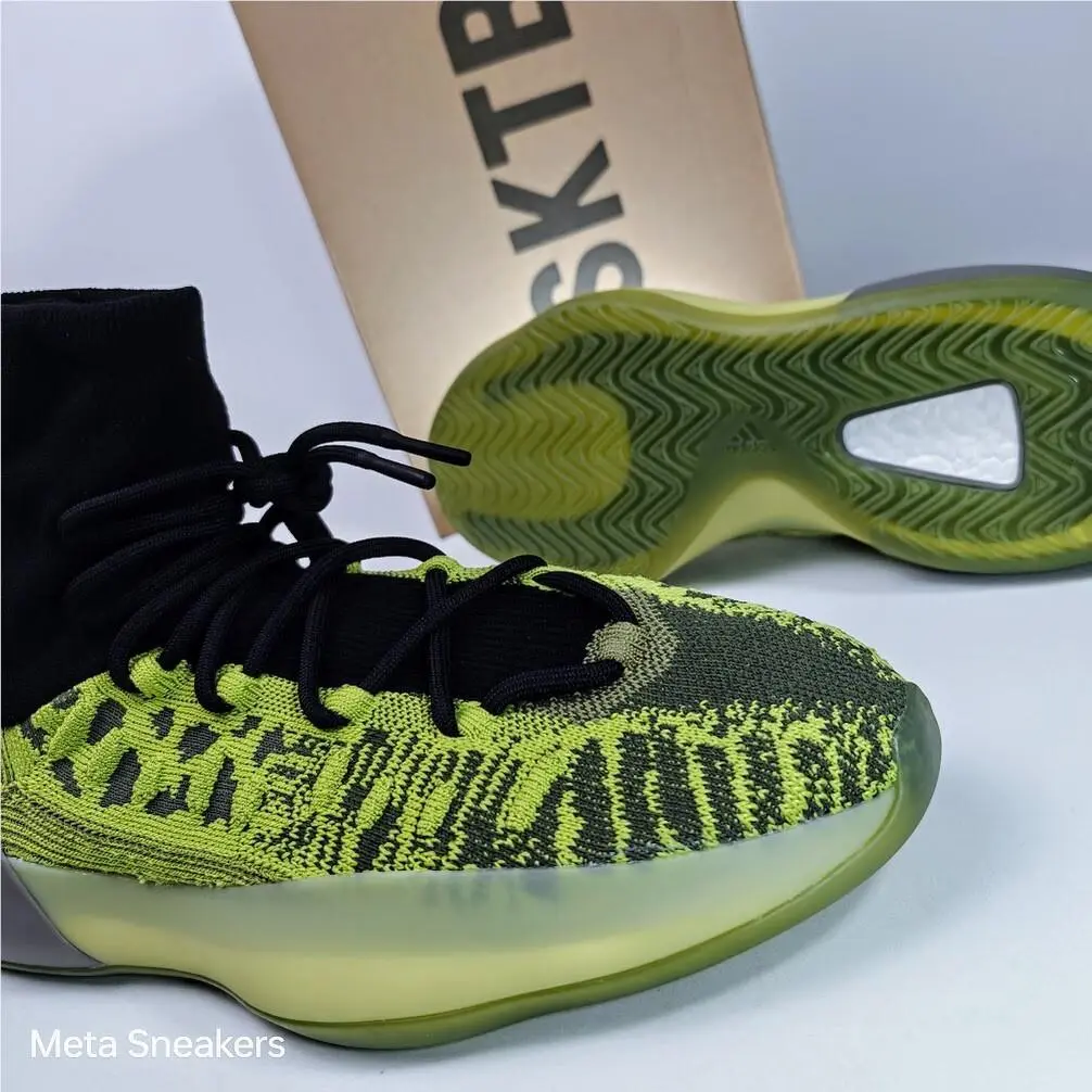 Adidas shoes - adidas Yeezy - Yeezy - HR0811 - Energy Glow 3