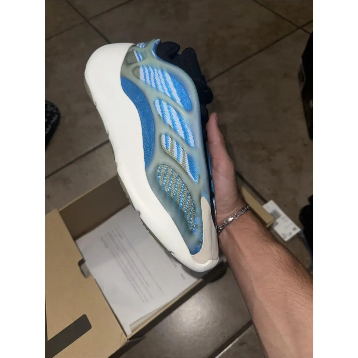 Adidas shoes - adidas Yeezy 700 V3 Arzareth - G54850 7