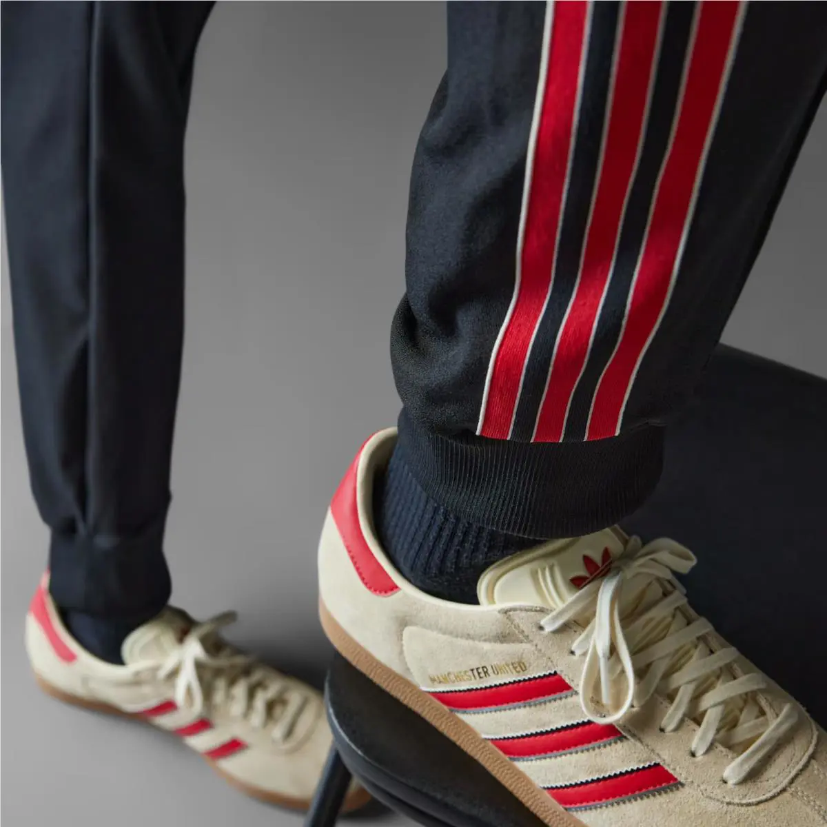 Adidas clothing - MUFC TR Bottom - MUFC Bottom - JF0358 - Black (UPC: 196476716023) 4
