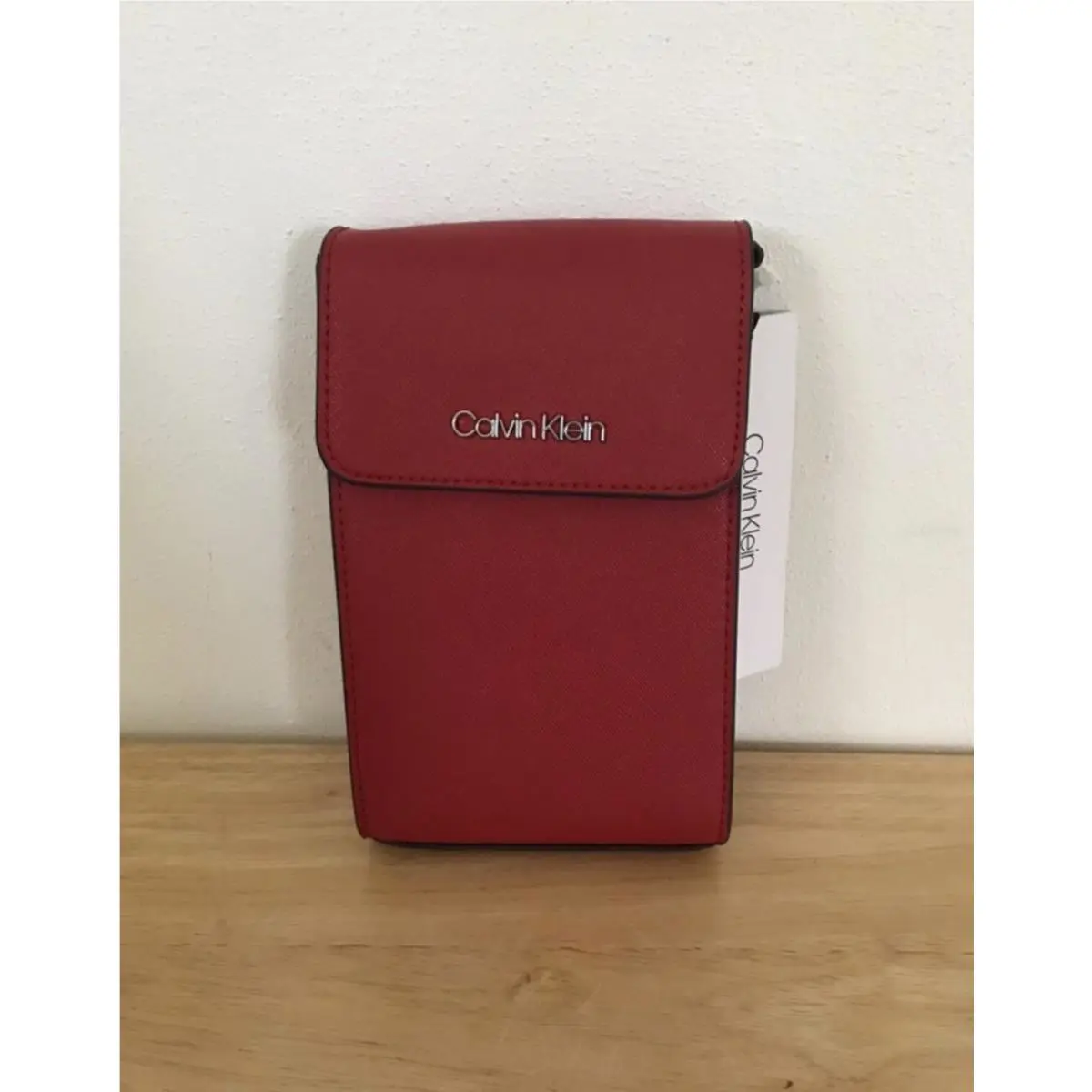 Calvin Klein Signature Leather Crossbody-red