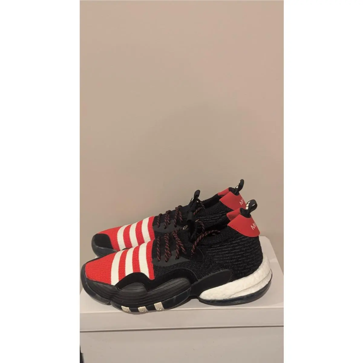 Adidas Men`s Trae Young 2.0 Chinese Year Basketball Shoes Size 10