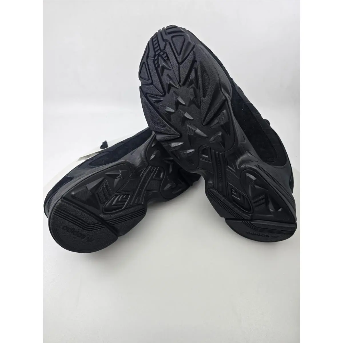 Adidas shoes - adidas Yung-1 - BLACK 4