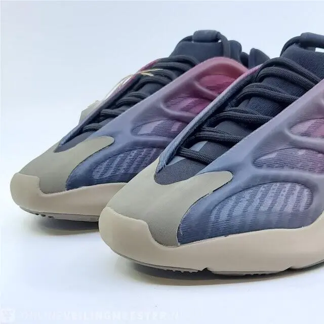 Adidas shoes - adidas Yeezy 700 V3 - Yeezy - GW1814 - Fade Carbon 22