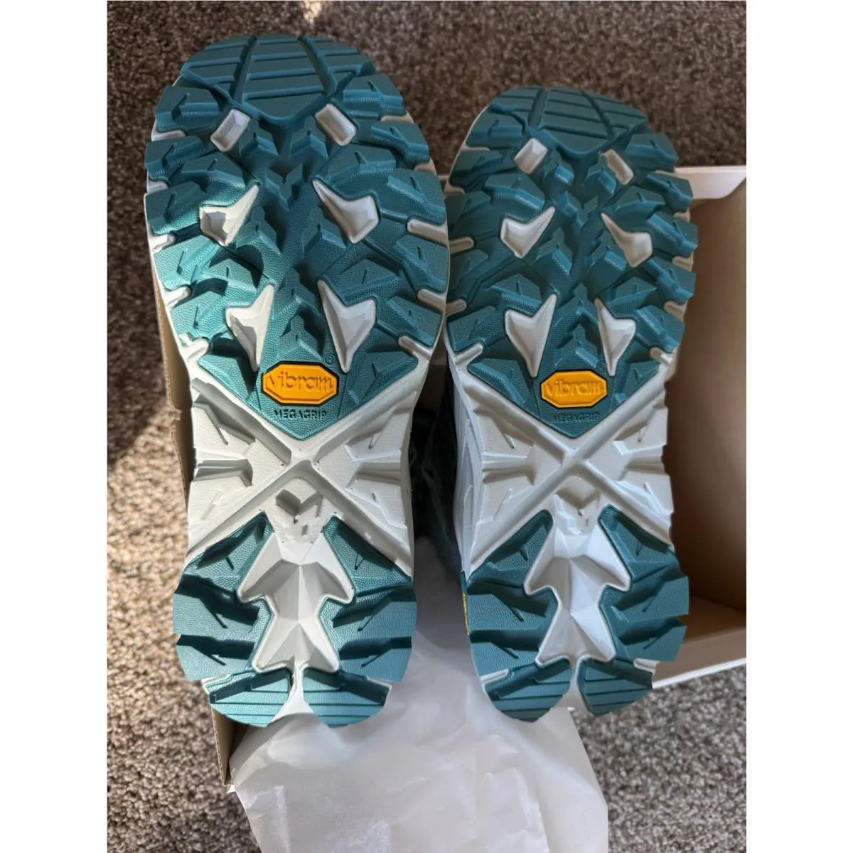 Hoka shoes - Hoka One One HOKA Anacapa Breeze - 1134506-TMGR - Green 2