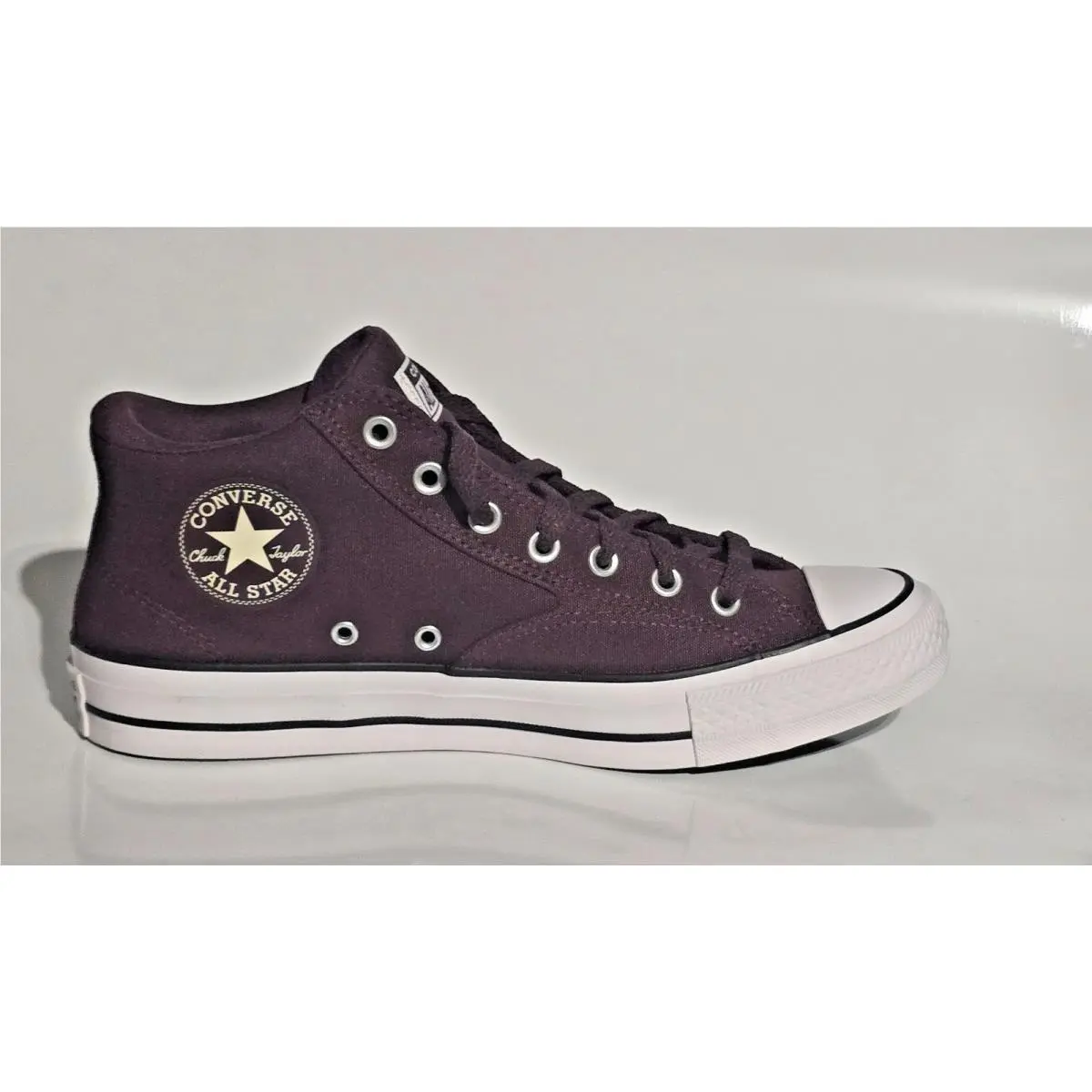 Converse shoes - Burgundy 0