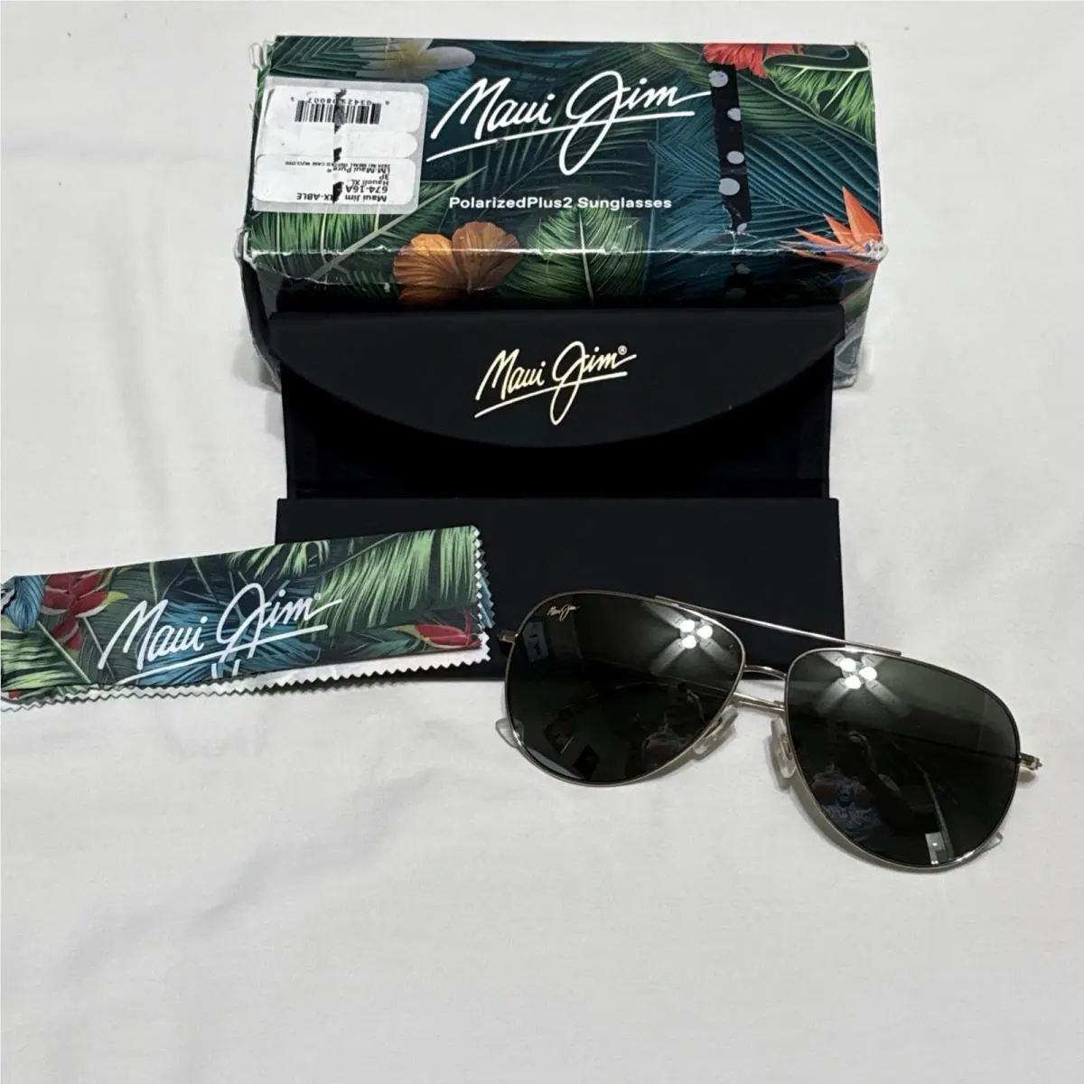 Maui Jim Hau‘oli Aviator Gray Gold Sunglasses 674-16A / MJ0674S-001