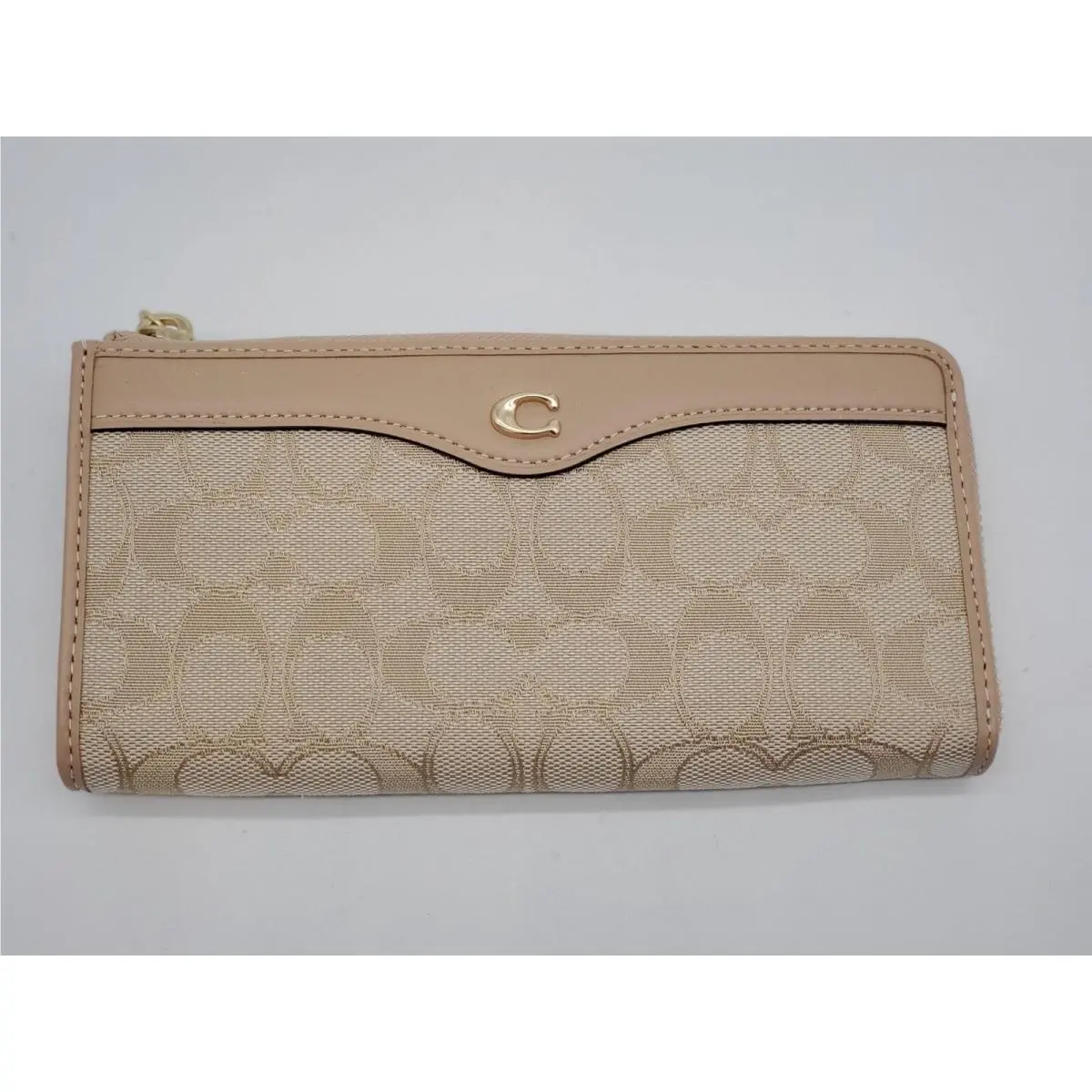Coach F34790 - Large Zip Wallet in Signature Jacquard Beachwood