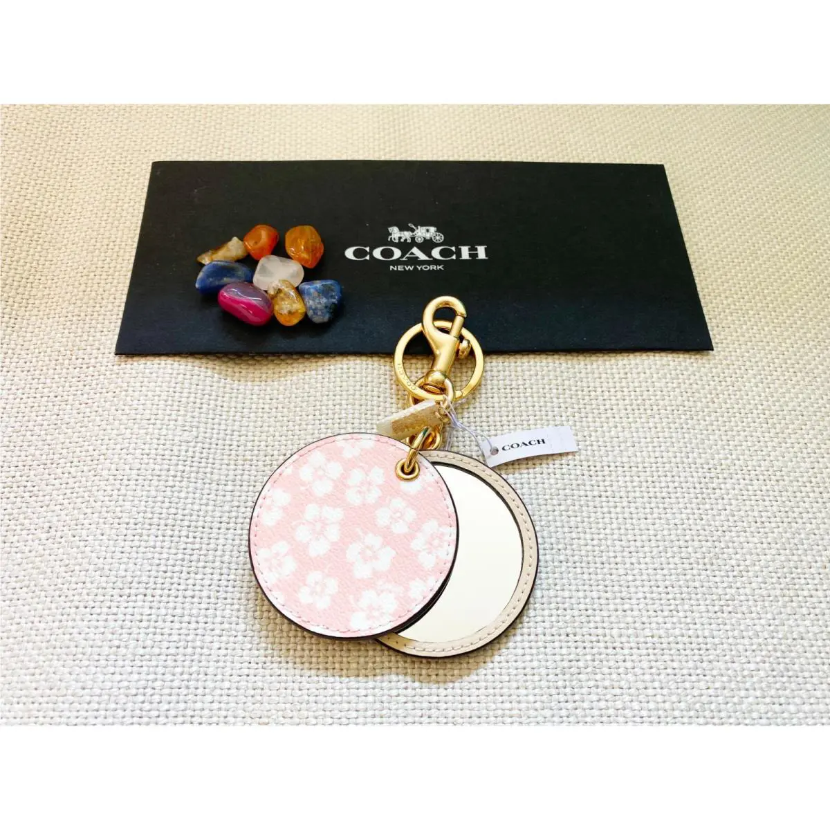 Coach Leather Mirror White/pink Charm : Round Ditsy Floral Print CA045