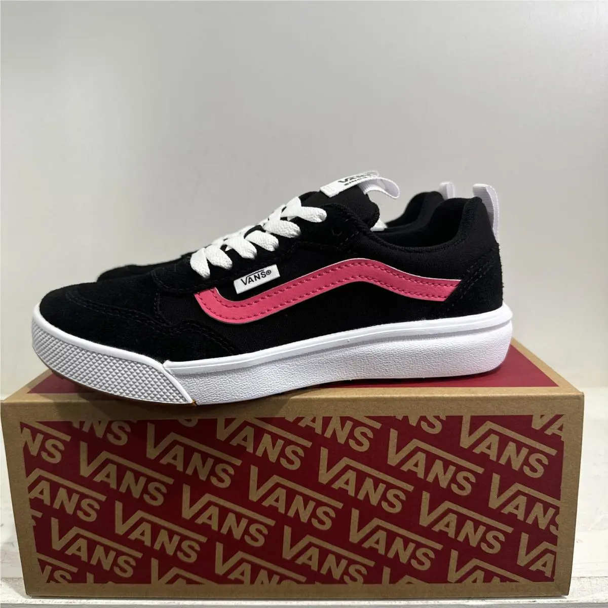 Vans shoes - VANS Range - Range - Black (UPC: 0197643576921) 2