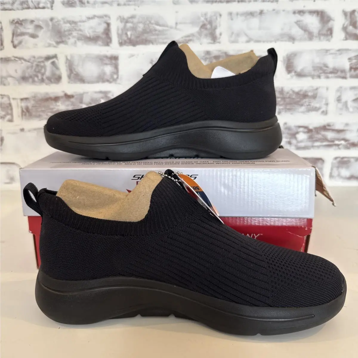 Skechers shoes - Black (UPC: 0194428916859) 2