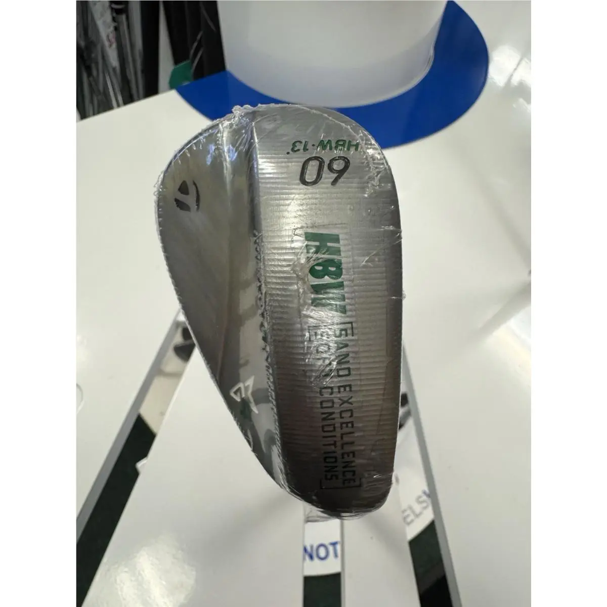 TaylorMade  - True Temper Dynamic Gold 115 Tour Issue - Gold (UPC: 499010265101) 0
