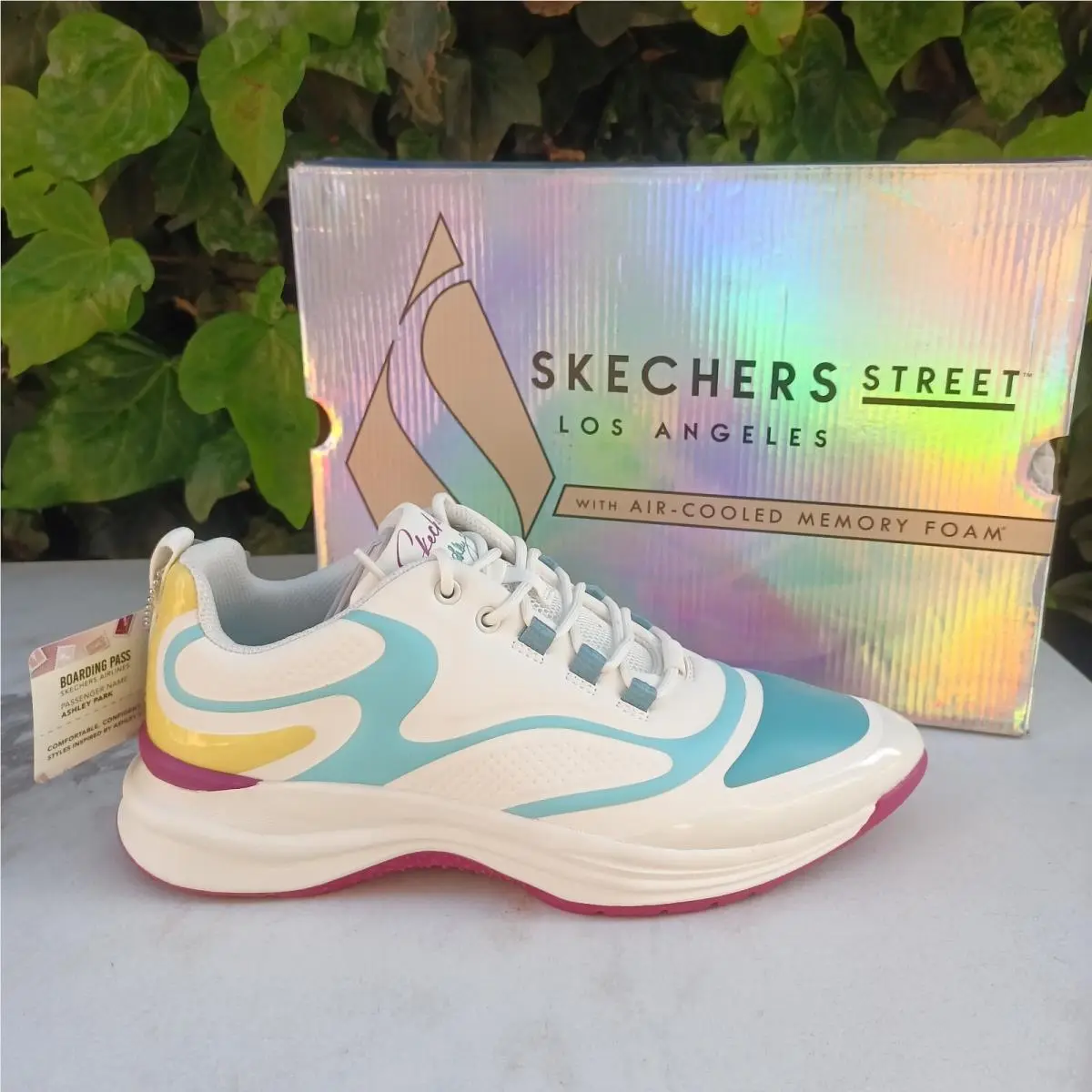 Skechers x Ashley Park Street Glam Point IT Sneakers Women`s Size 7 White
