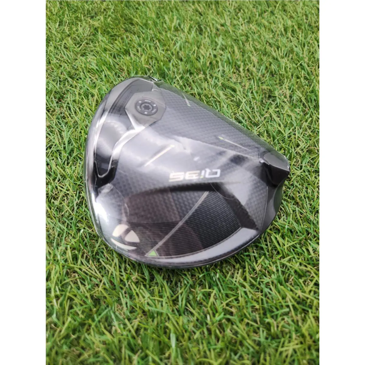 TaylorMade  - 2025 QI35 1