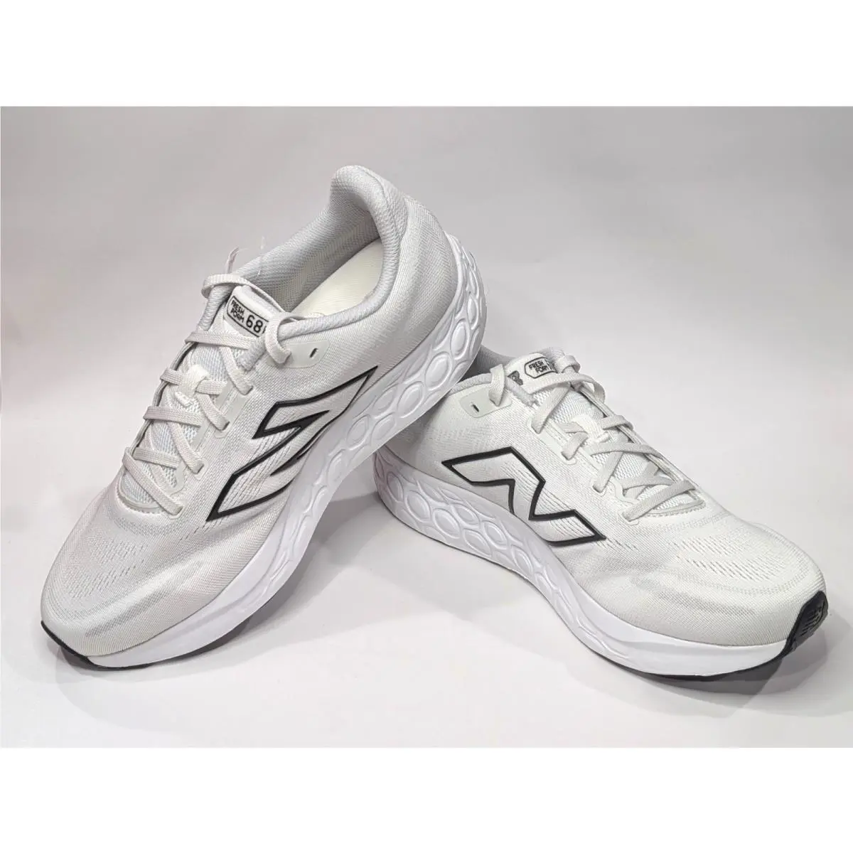 New Balance shoes - New Balance Fresh Foam 680 V8 - M680RH8 - Light Grey 9