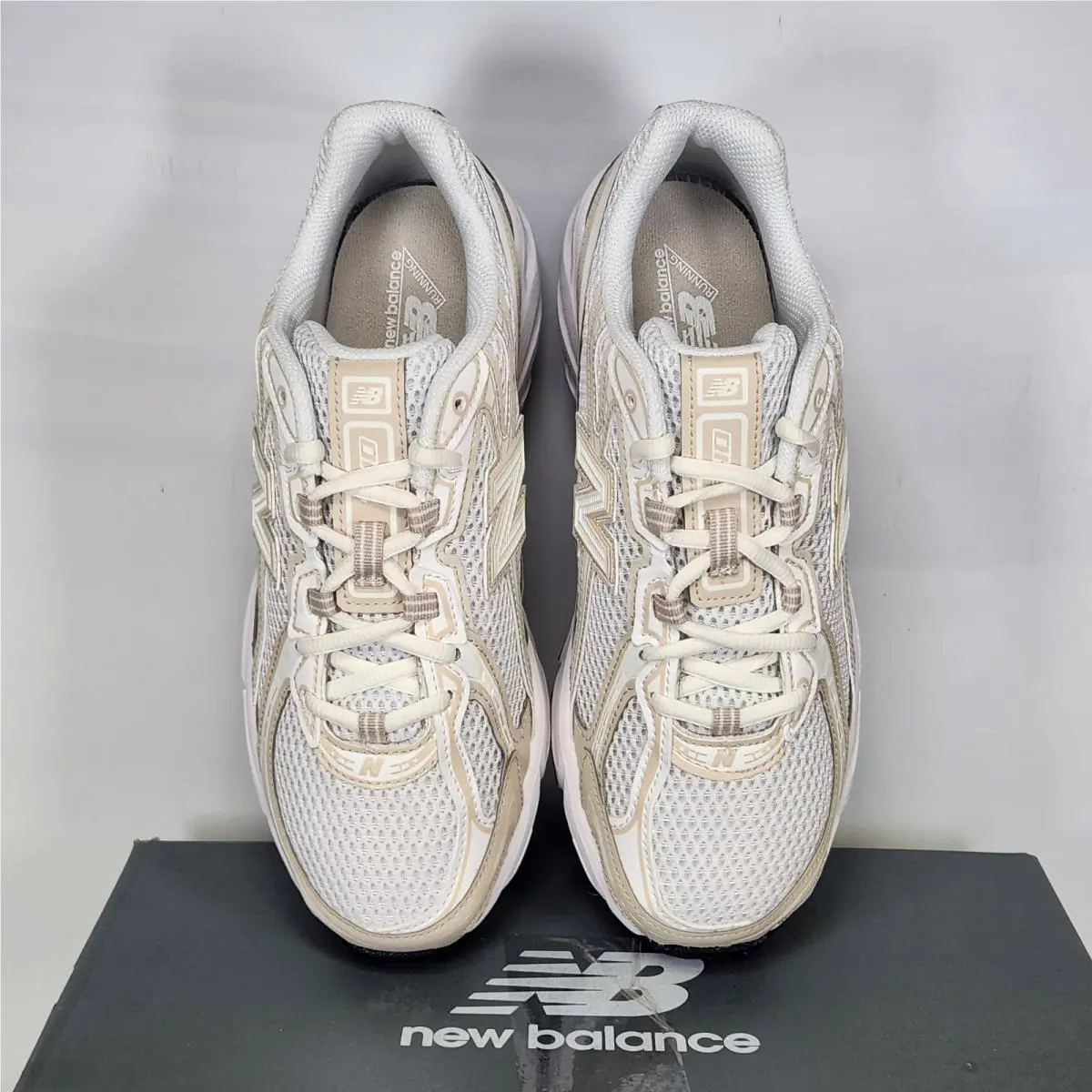New Balance shoes - New Balance 740 - U740JST - Beige 1