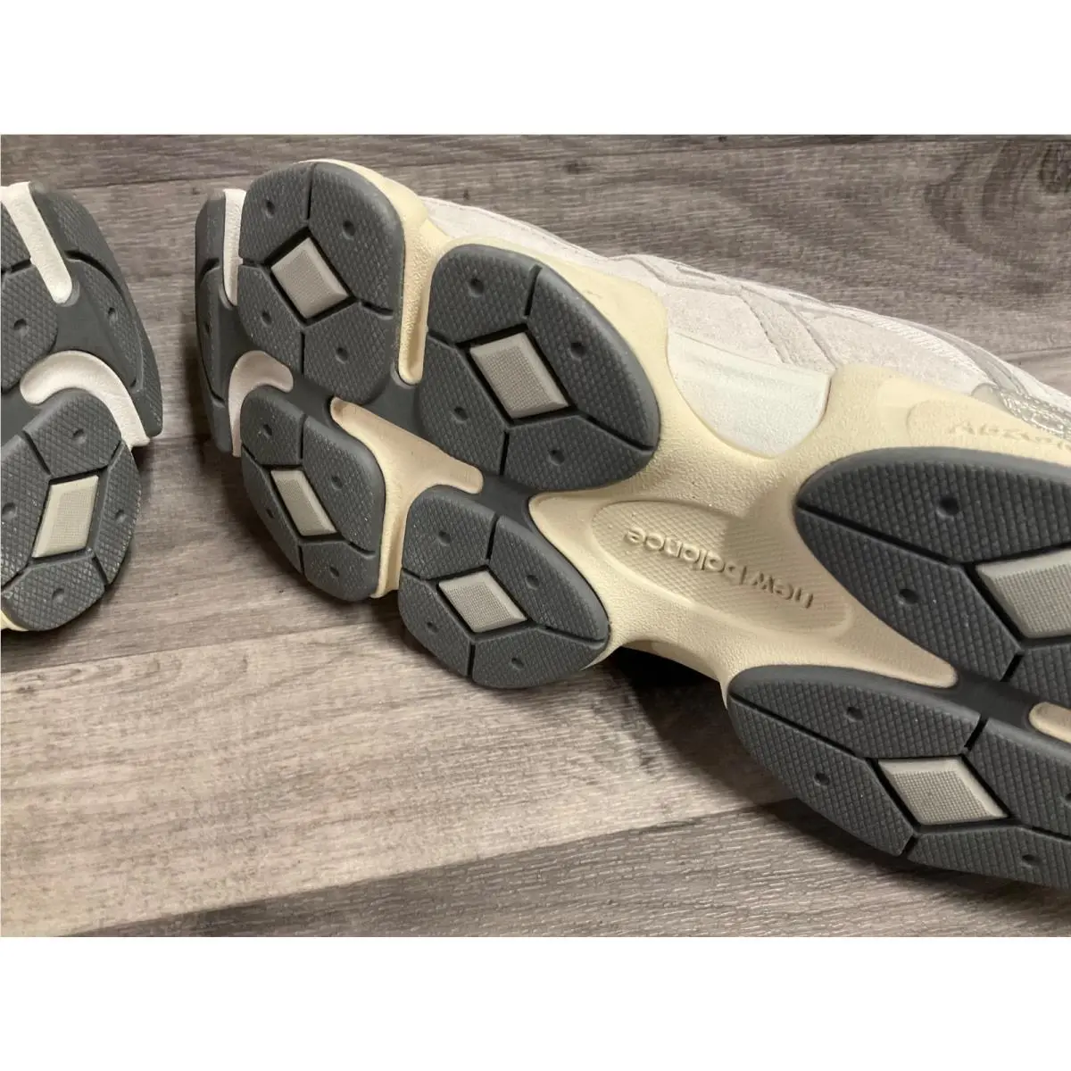 New Balance shoes - New Balance 9060 - U9060ECA - White 14