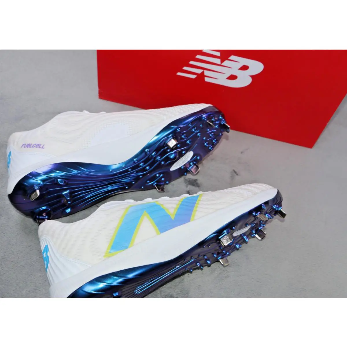New Balance shoes - New Balance FuelCell 4040v7 Unity of Sport - White 5