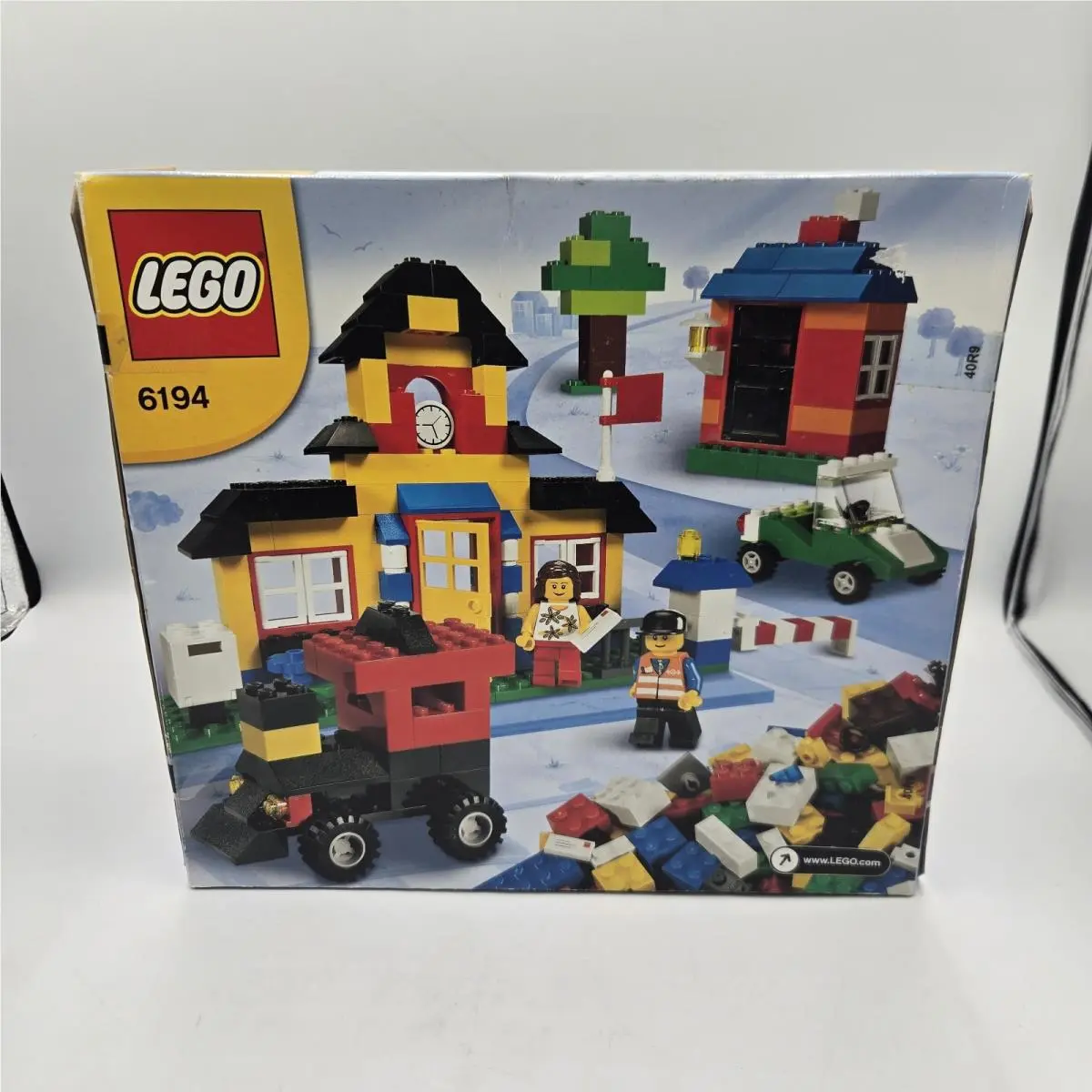 Lego 6194 My Own Town Police Station Post Office House 516 Pieces Read
