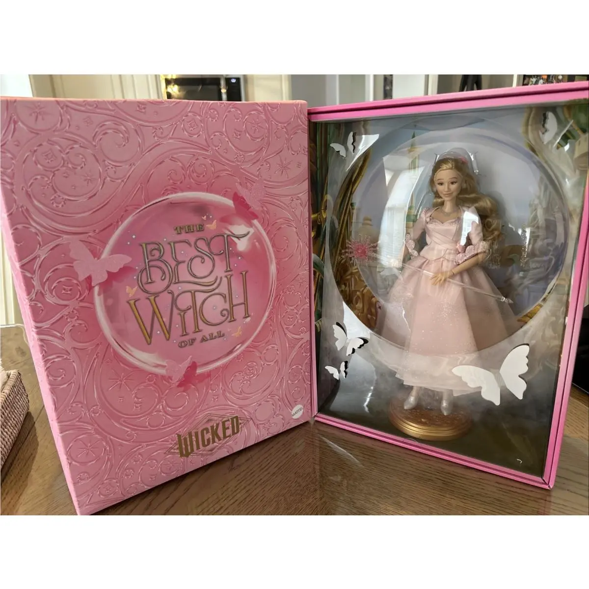 Wicked Glinda In Her Bubble Collectible Fashion Doll The Best Witch Of All