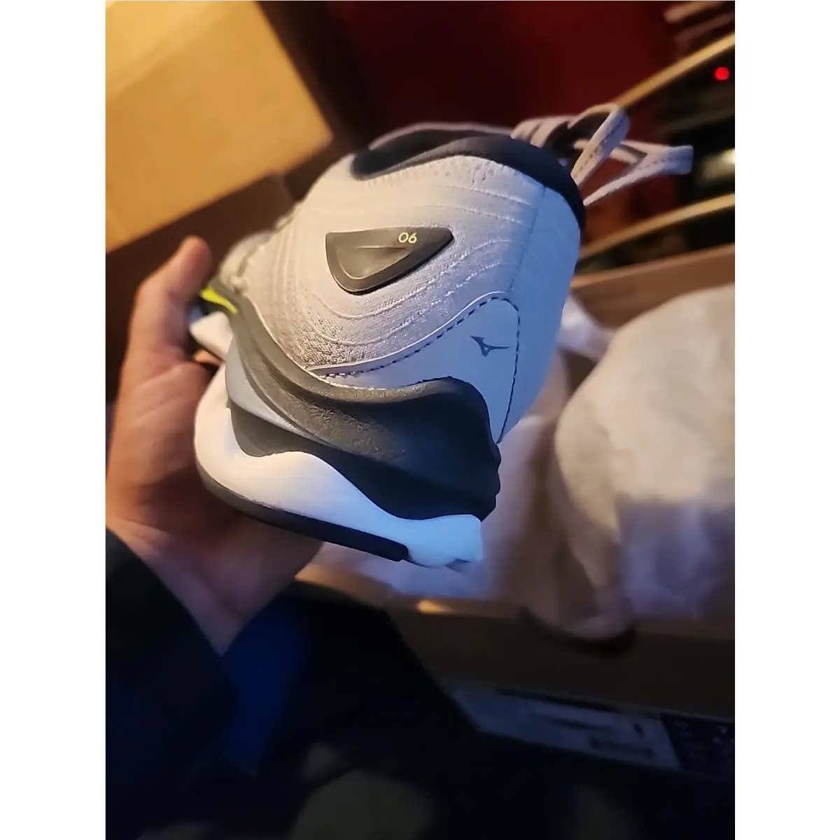 Mizuno shoes - Mizuno Wave Sky - Wave Sky - Ultimate Grey (UPC: 889961530319) 1