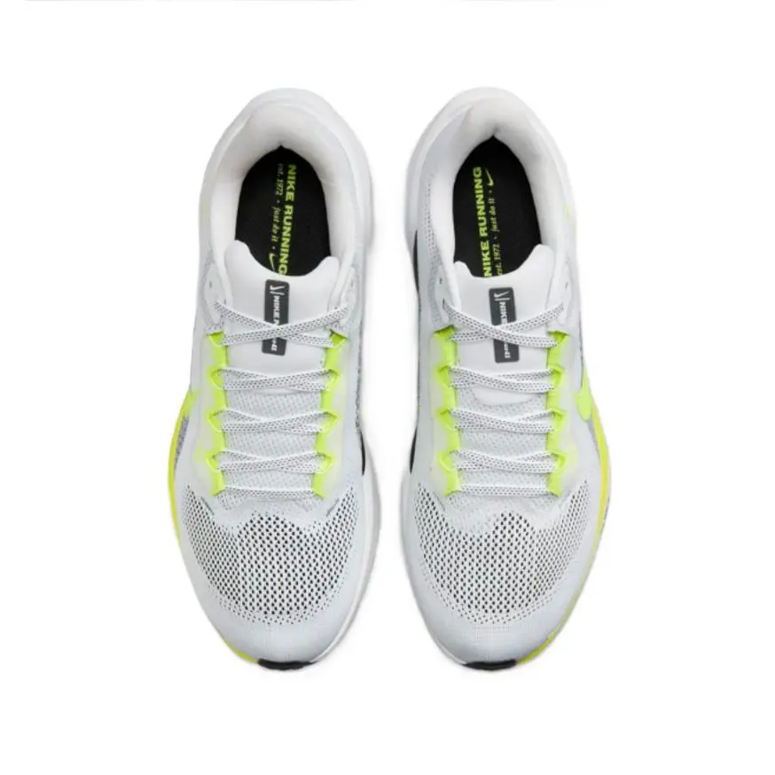 Nike shoes - Volt/White/Black 2