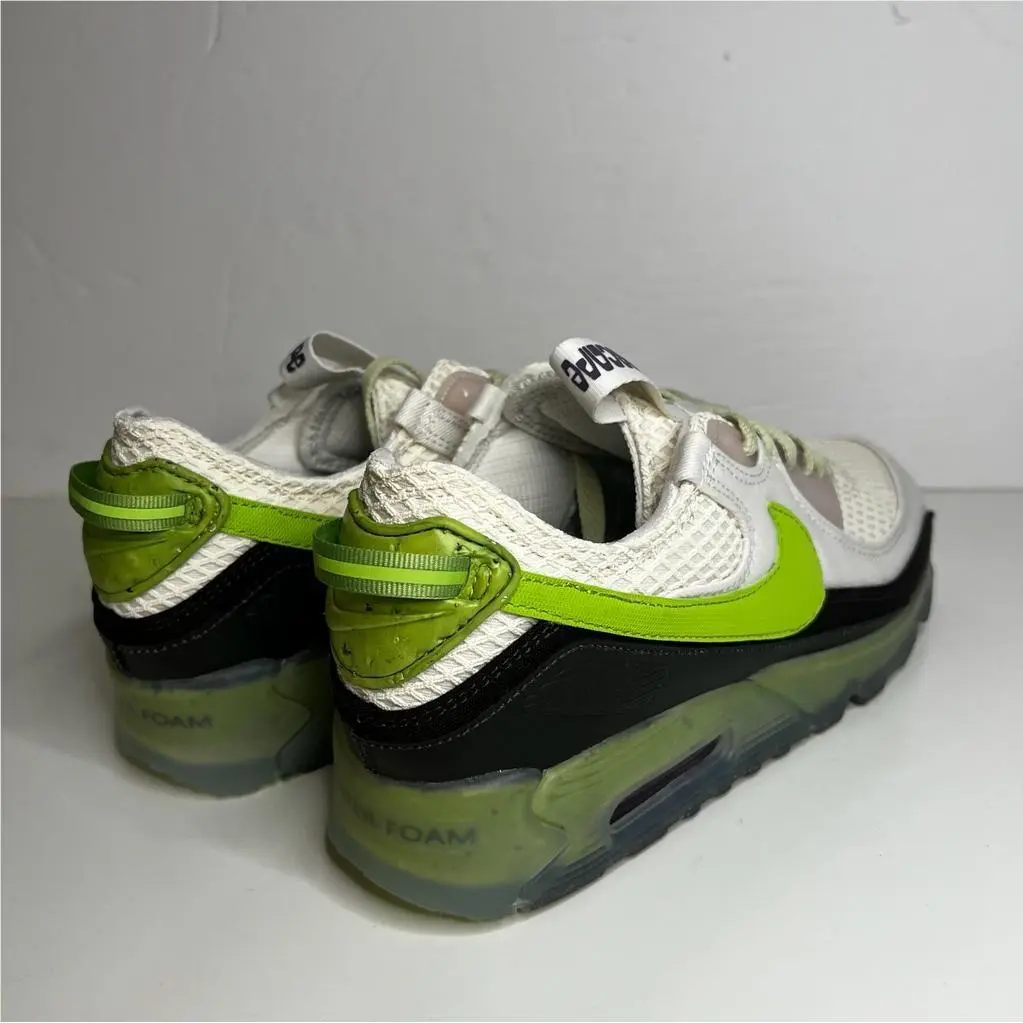 Nike shoes - Nike Air Max 90 - Air Max - DM0033-001 - Green 3